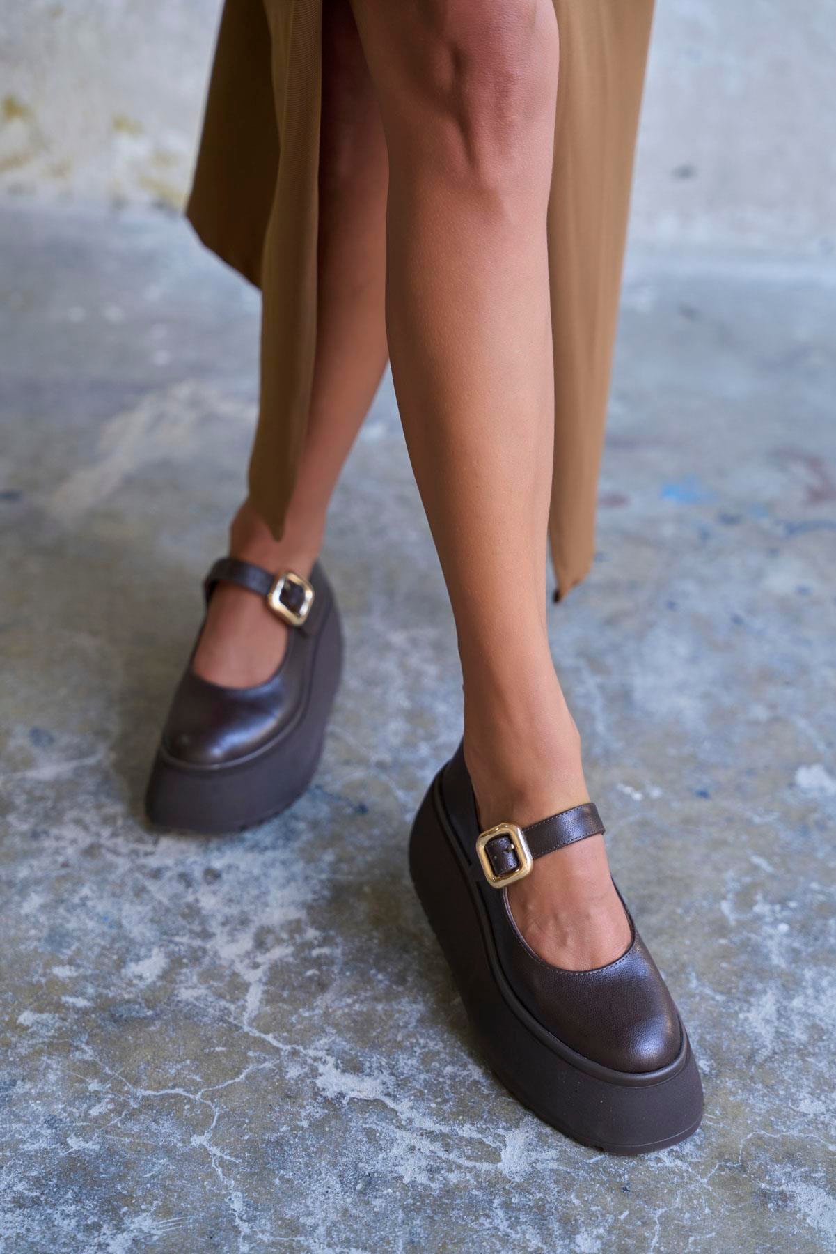 TONA KAHVE DERİ MAKOSEN