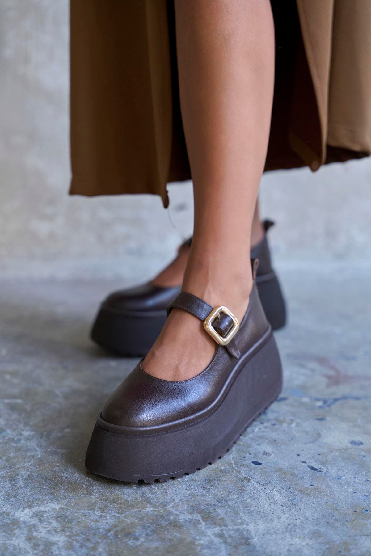 TONA KAHVE DERİ MAKOSEN