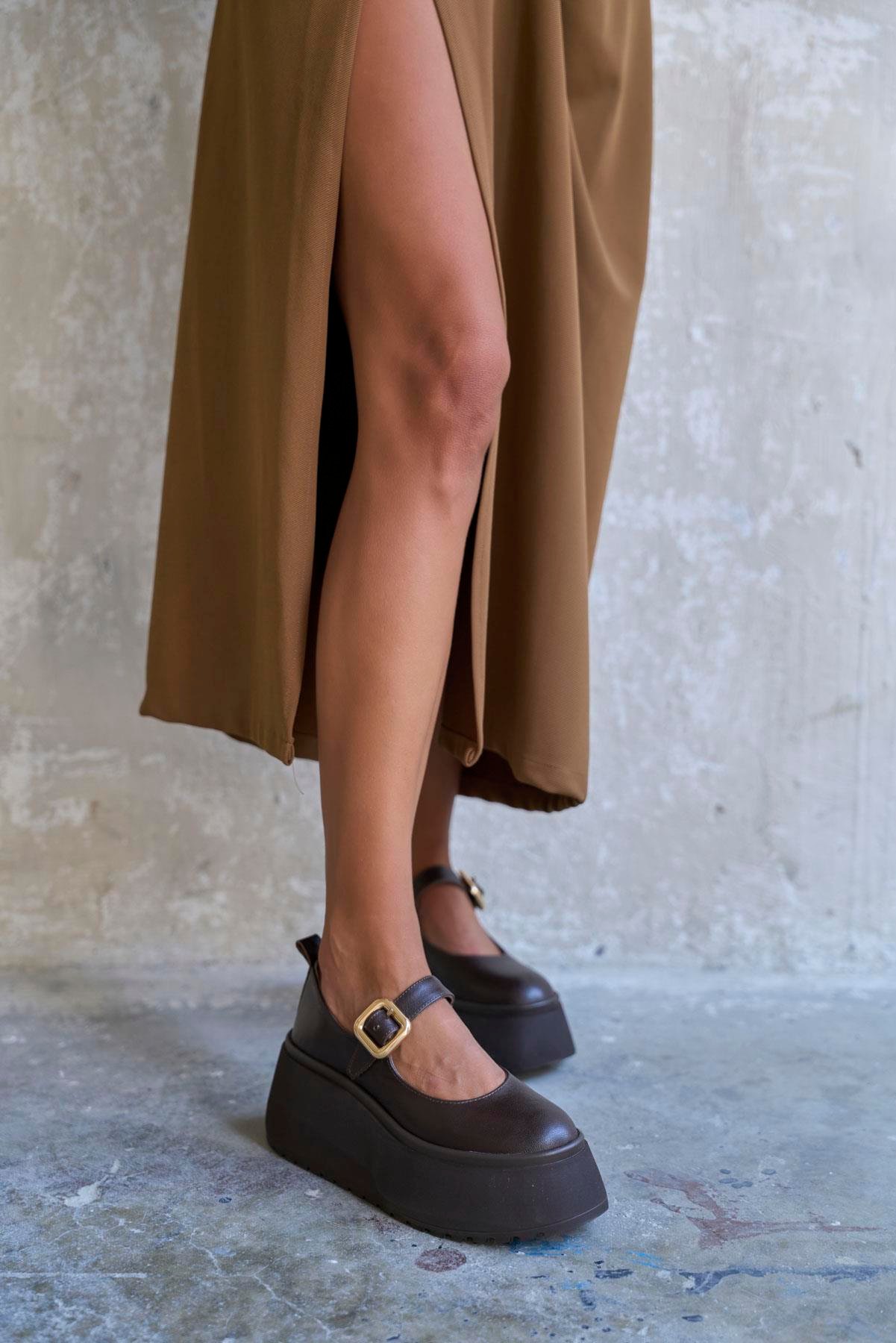 TONA KAHVE DERİ MAKOSEN