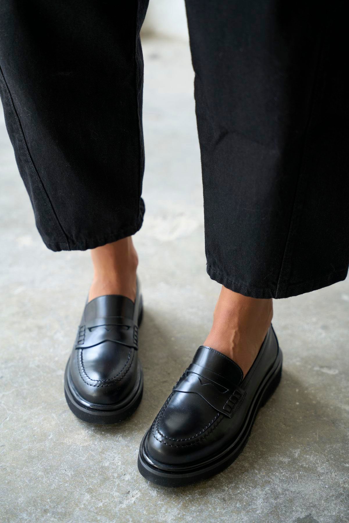 TORDERA SİYAH DERİ MAKOSEN