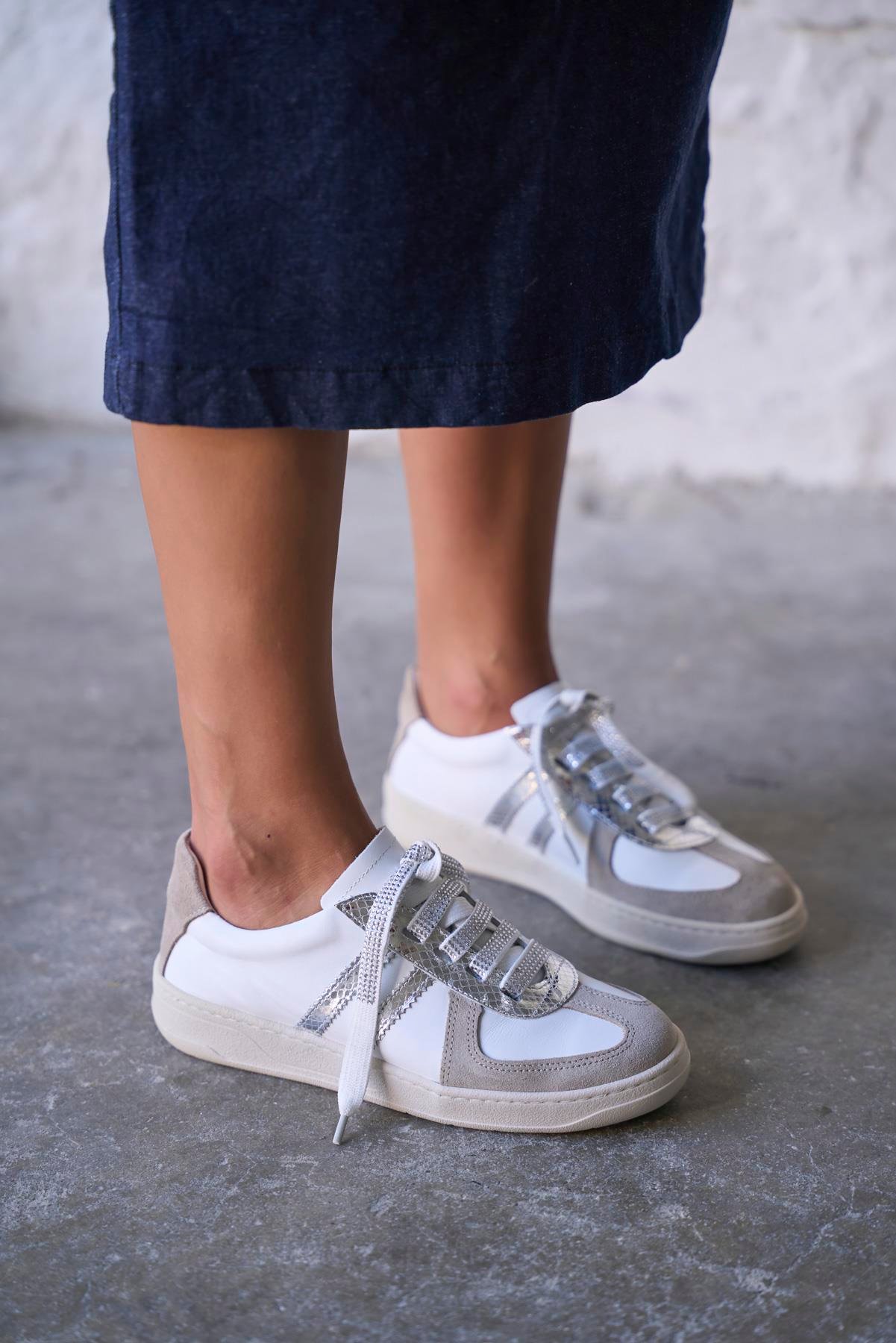 VİCTORS BEYAZ SPOR AYAKKABI 