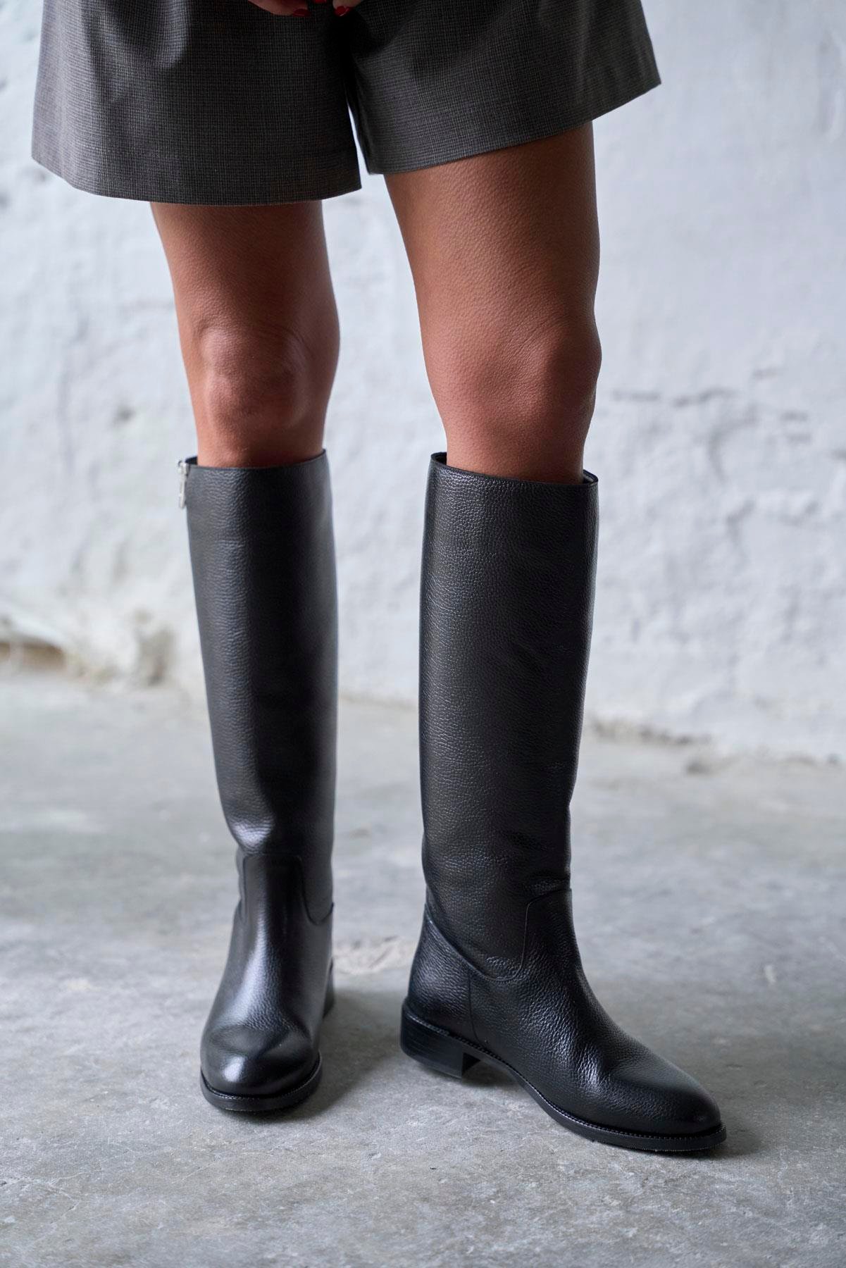 WOLKS SİYAH DERİ ÇİZME