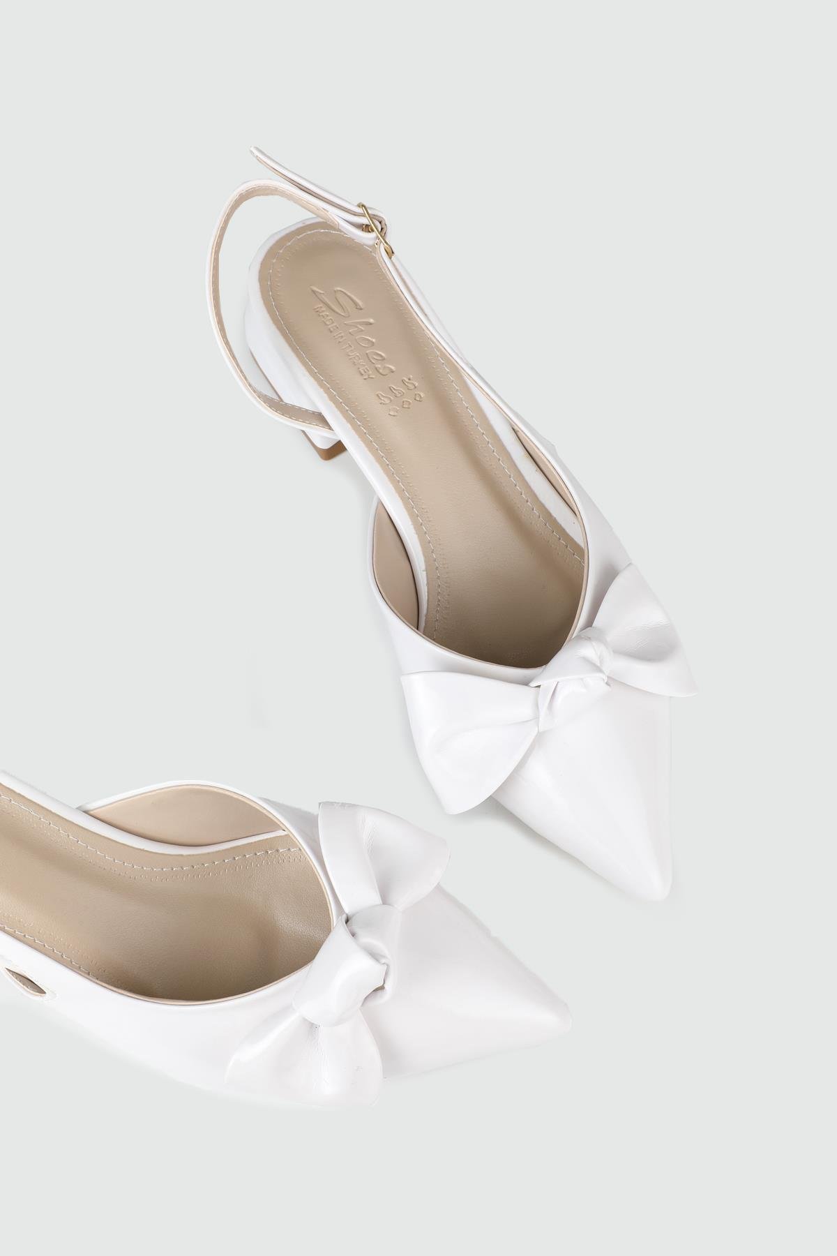 Alçak Kalın Topuklu Beyaz Rugan Kadın Ayakkabı TU-820 Kadın Alçak Topuklu MyBella My Bella TU-820 Kadın 25Y
