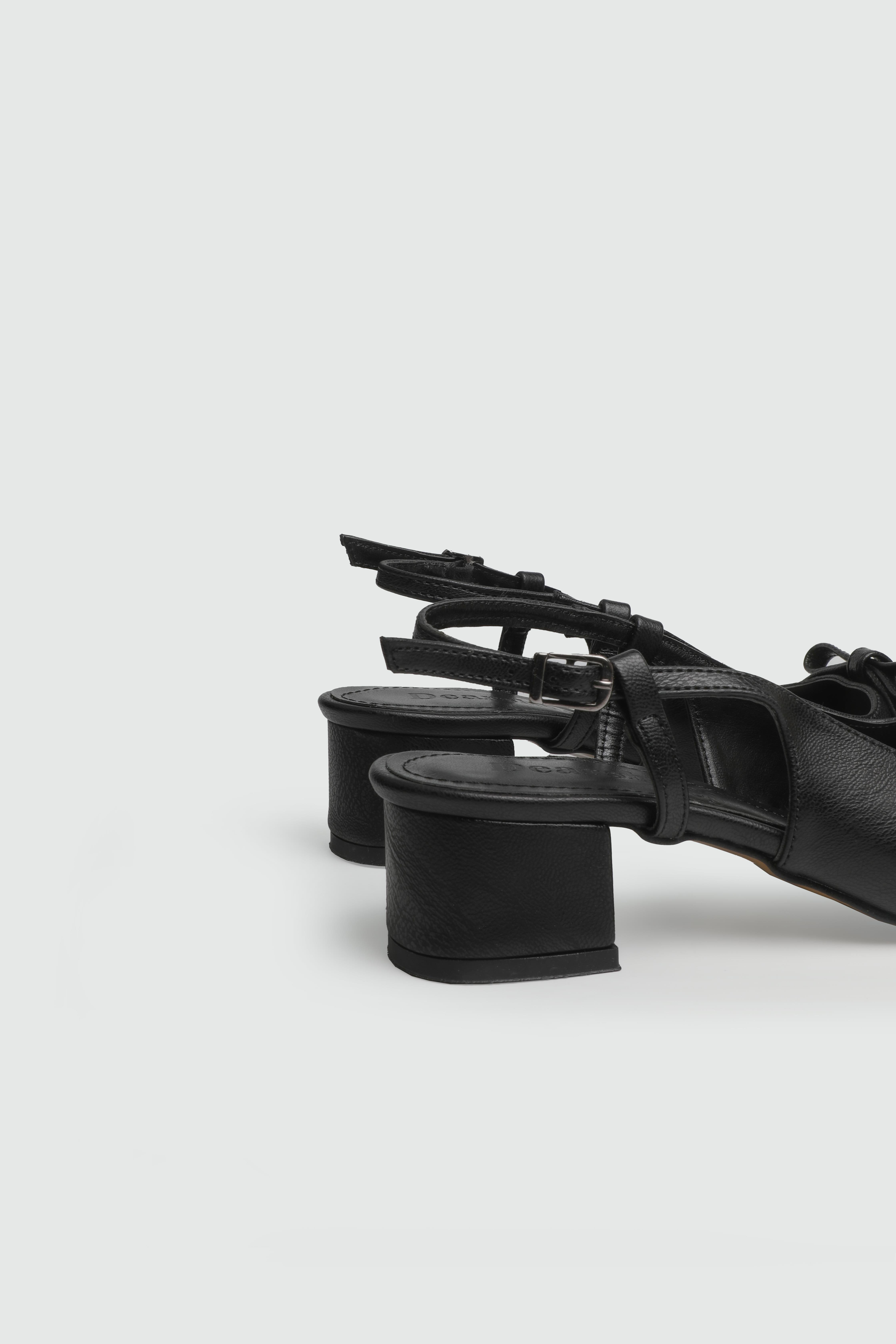 Alçak Kalın Topuklu Siyah Kadın Ayakkabı MB-F36 Kadın Alçak Topuklu MyBella My bella MB-F36 Kadın 25Y