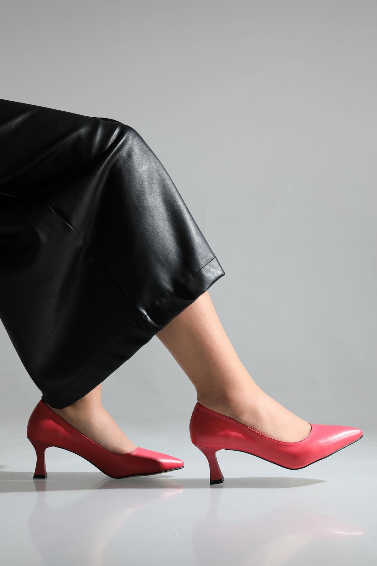 Alçak Topuk Kadeh Ökçeli Fuşya Kadın Ayakkabı ALYA Kadın Stiletto Carla Bella My Bella Alya 22K