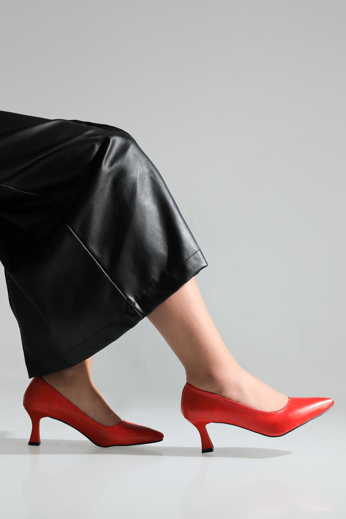 Alçak Topuk Kadeh Ökçeli Kırmızı Kadın Ayakkabı ALYA Kadın Stiletto Carla Bella My Bella Alya 22K