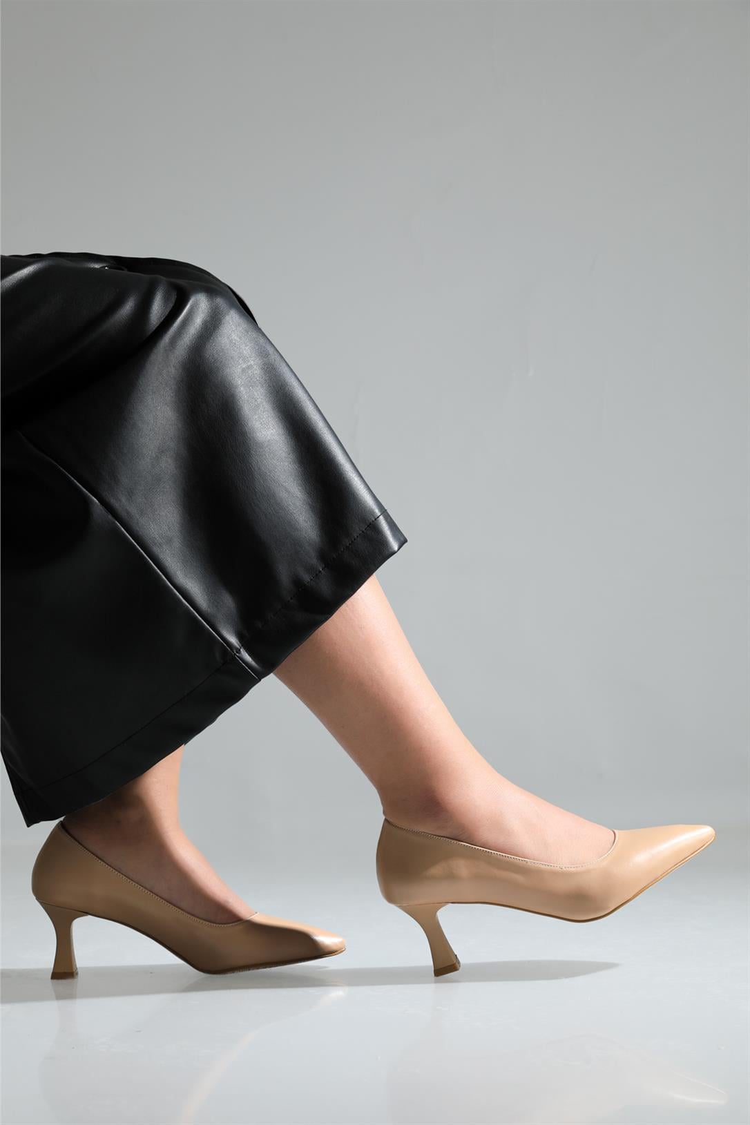 Alçak Topuk Kadeh Ökçeli Nut Kadın Ayakkabı ALYA Kadın Stiletto Carla Bella My Bella Alya 22K