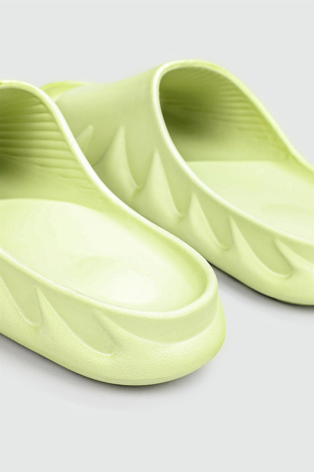 Alevli Yezzy Modeli Petrol Yeşil Erkek Terlik 0111 Erkek Terlik SONİMİX Sonimix Ceox 0111 Erkek 22y