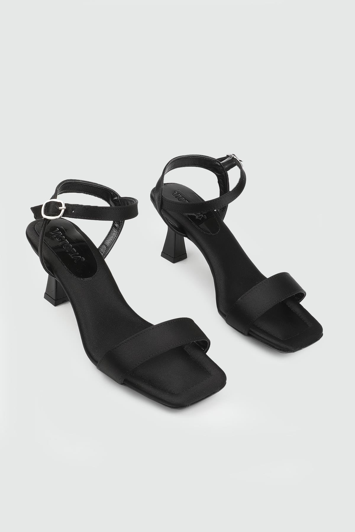 Arkası Açık Bant Siyah Saten Kadın Topuklu Ayakkabı VİCTORİA-248 Kadın Alçak Topuklu Victoria VİCTORİA 25Y-248 Kadın