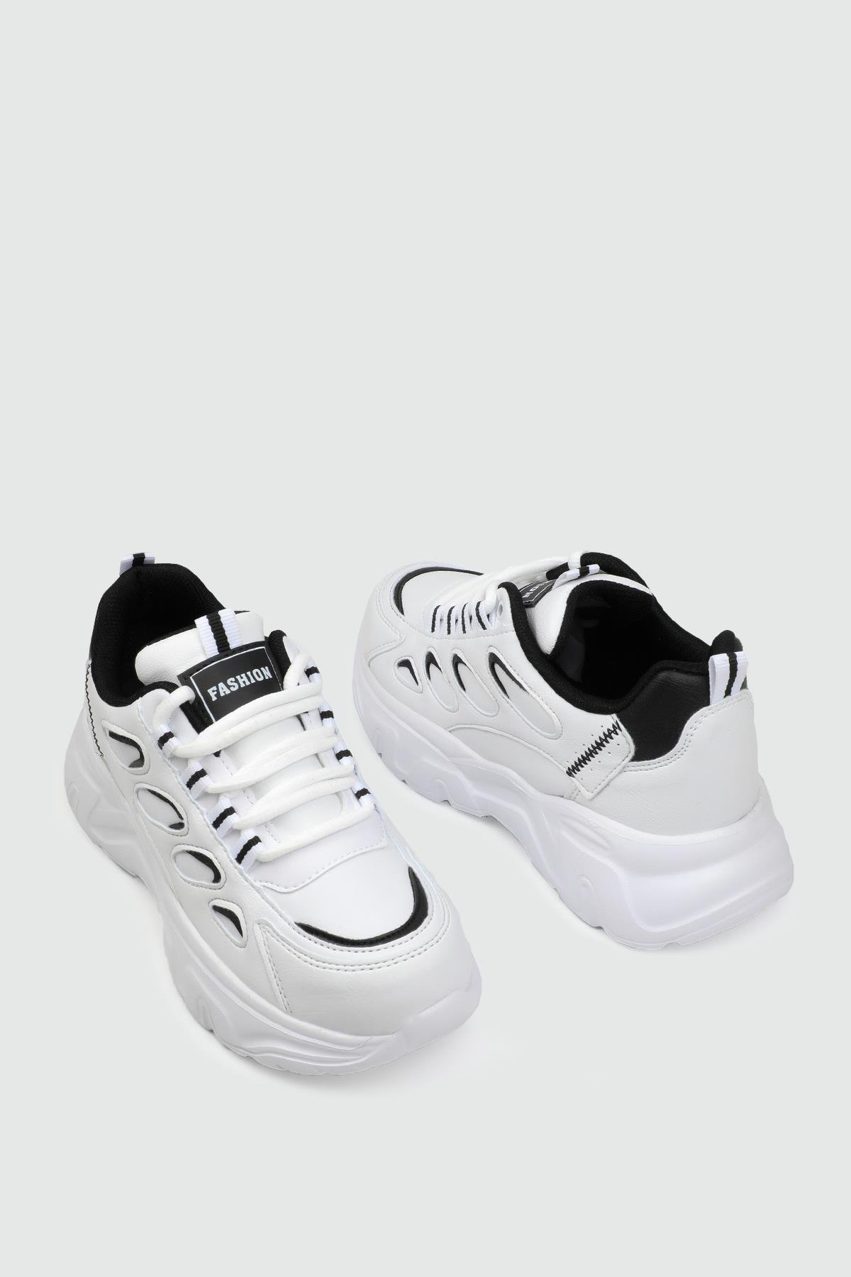 Beyaz Siyah Beyaz Kategorisiz Lambırlent QUEEN STEP 25K 1001 ZEN SPOR