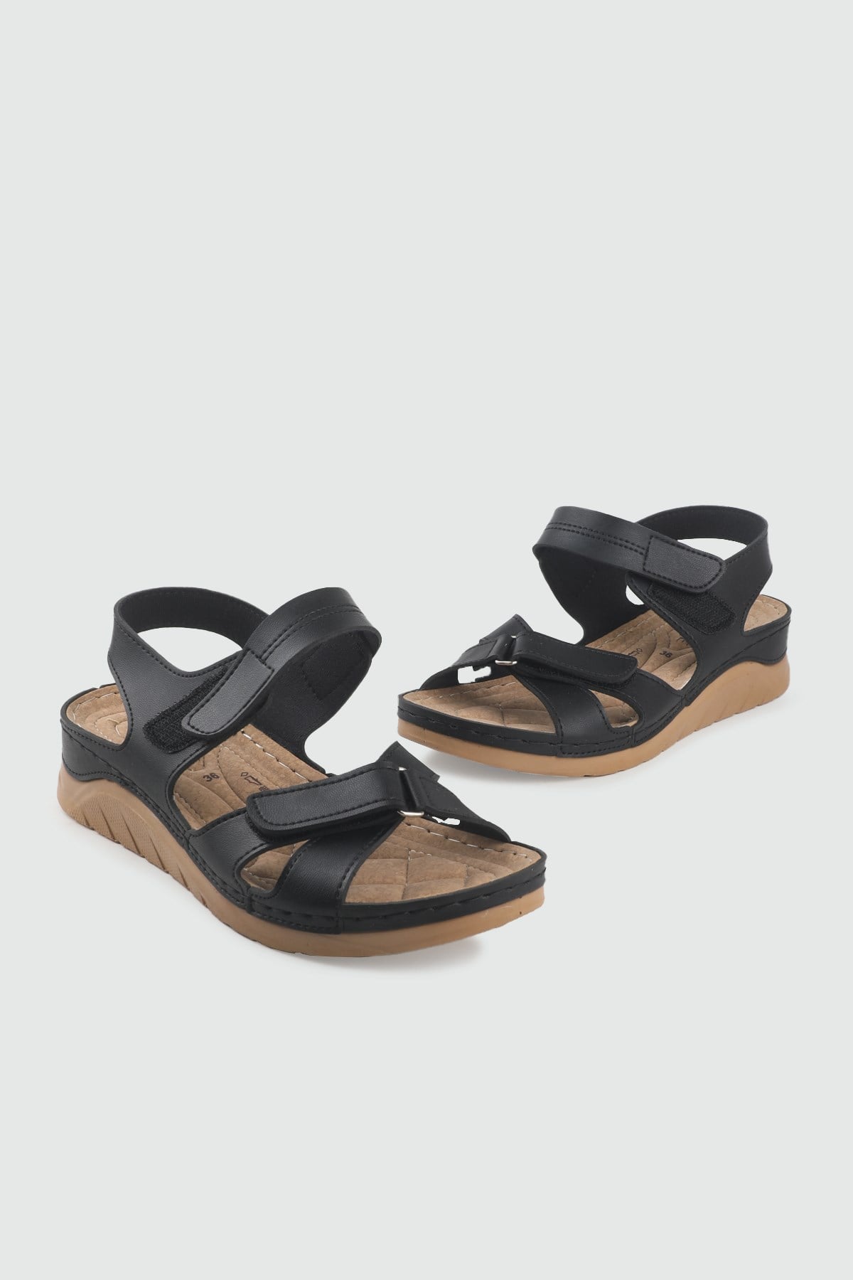 Cırtlı Yumuşak Taban Kadın Sandalet Siyah Kadın Sandalet JASMINE 8524 Kadın Düz Sandalet Jasmıne JASMINE 26Y 8524 ZEN