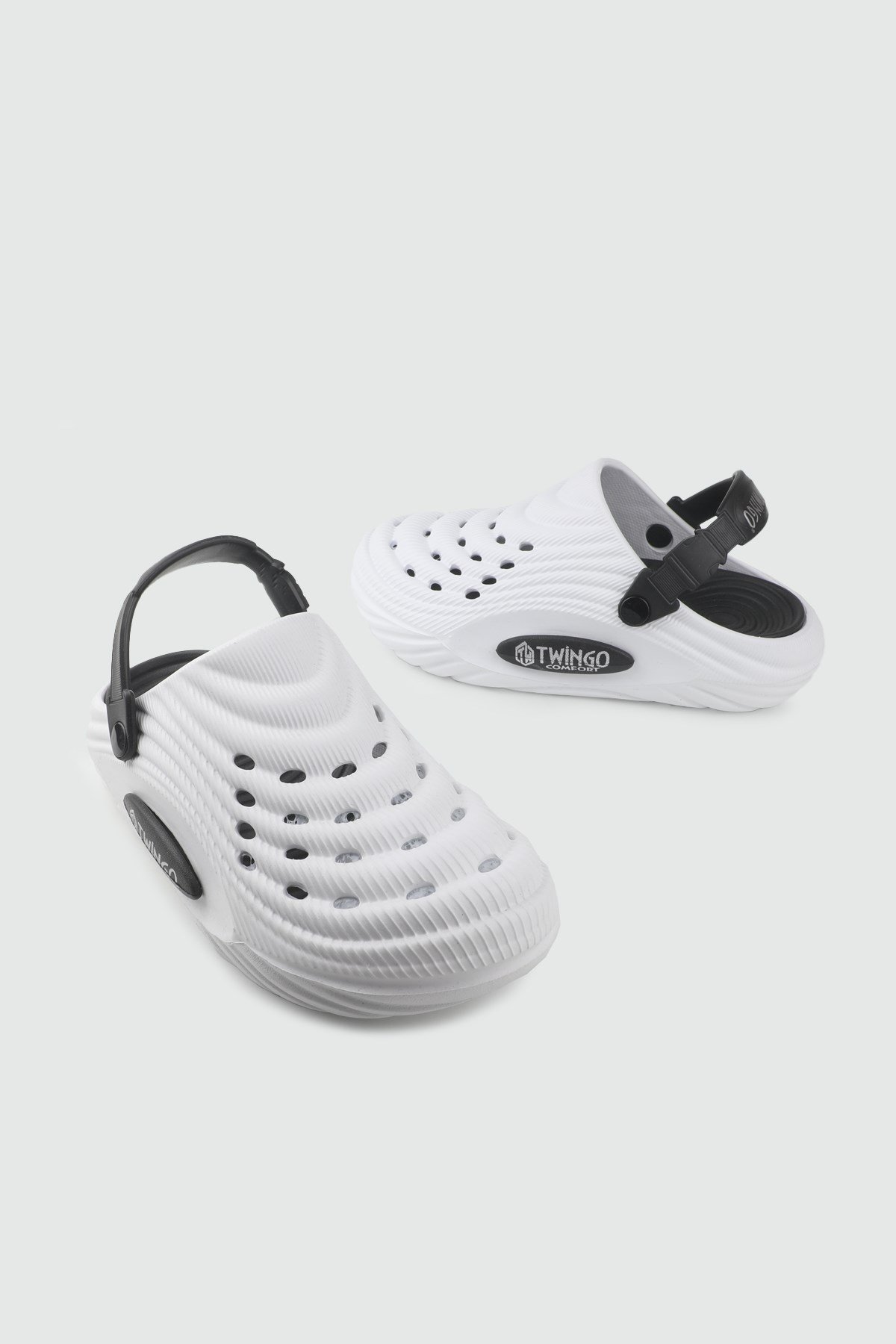 Cross Modeli Siyah Beyaz Unisex Terlik 214 Unisex Terlik SONİMİX TWİNGO 26Y 9808 Unisex