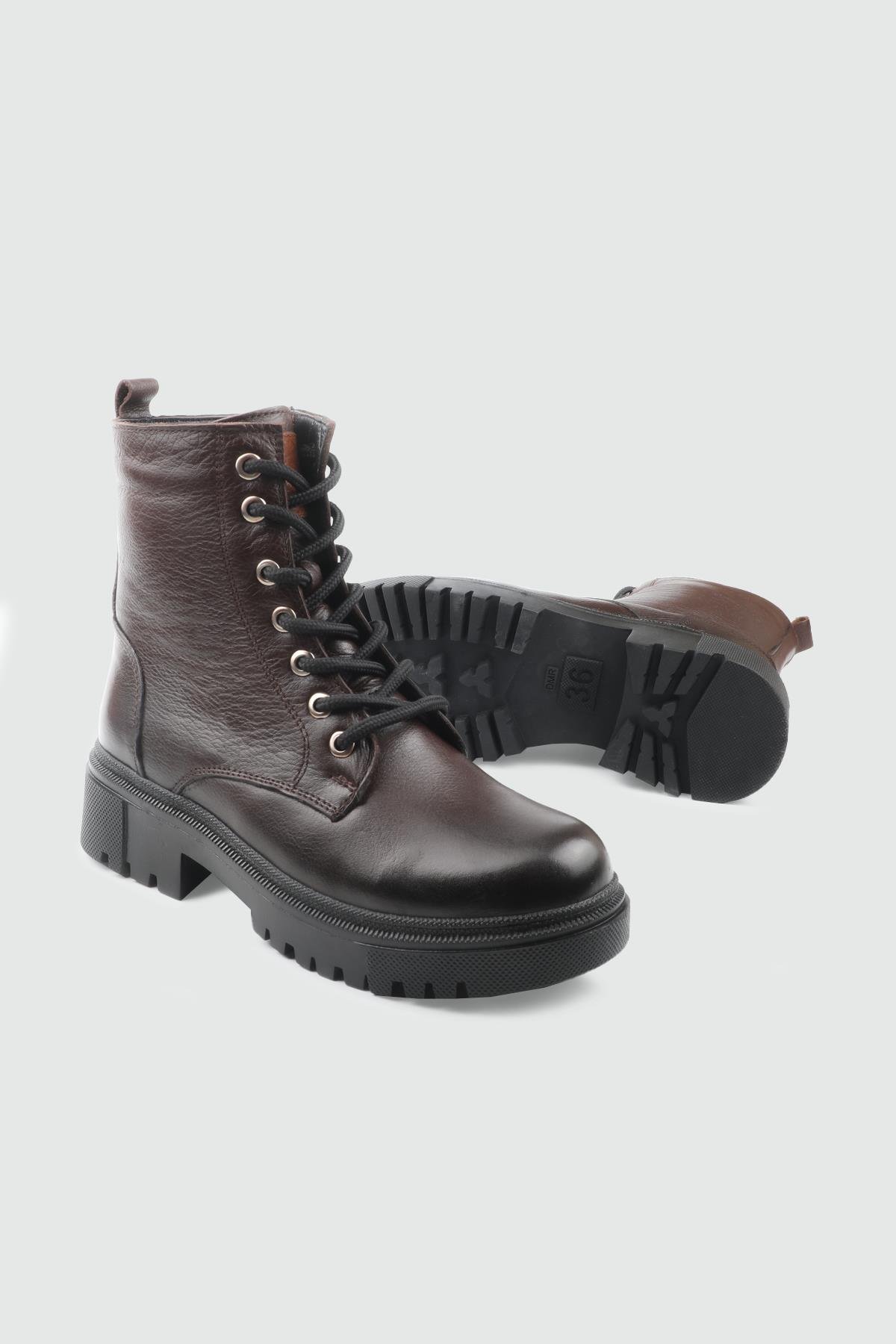 Deri Kaymaz Taban Kahve King Kadın Bot 024-03 Kadın Günlük Conford Bot DERİ WORLD MY BELLA 024-03 Kadın 25K