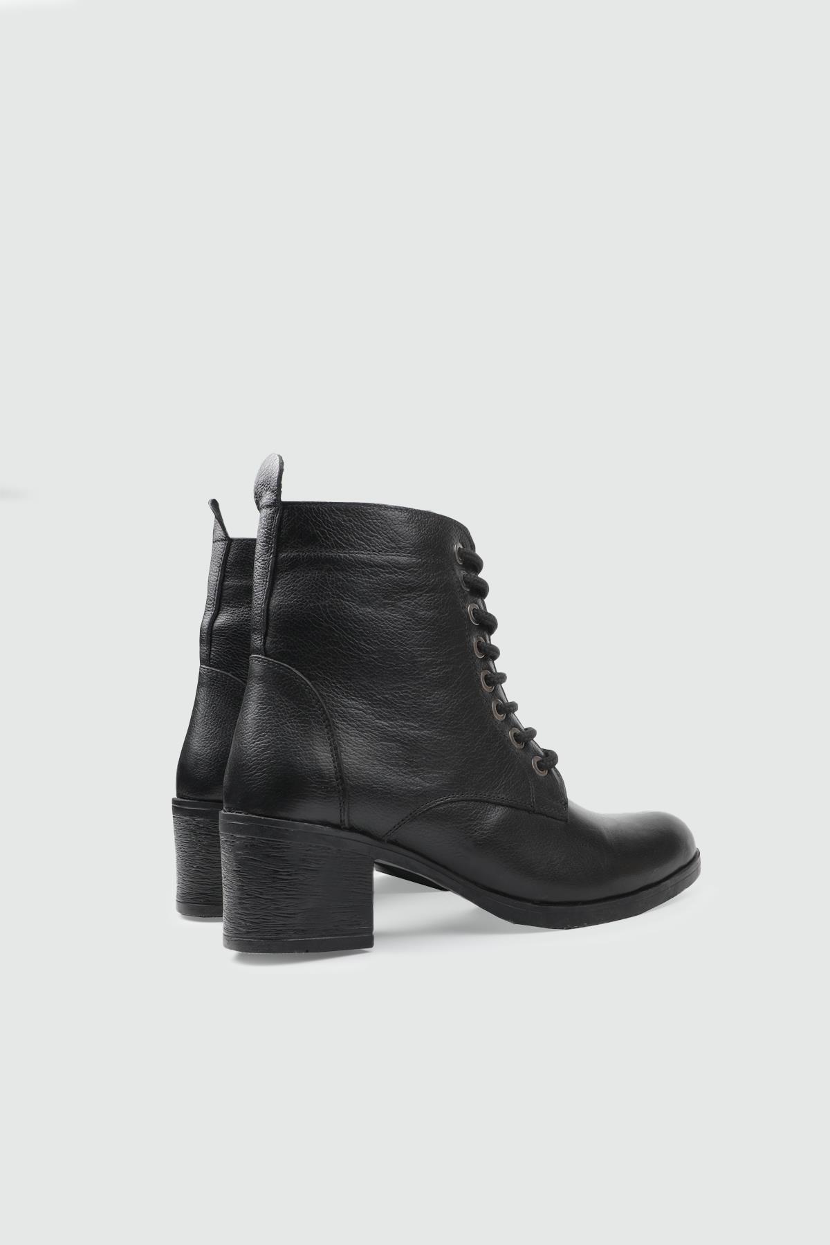 Deri Kaymaz Taban Siyah King Kadın Bot MY BELLA 027-02 Kadın Günlük Conford Bot MyBella MY BELLA 027-02 Kadın 25K