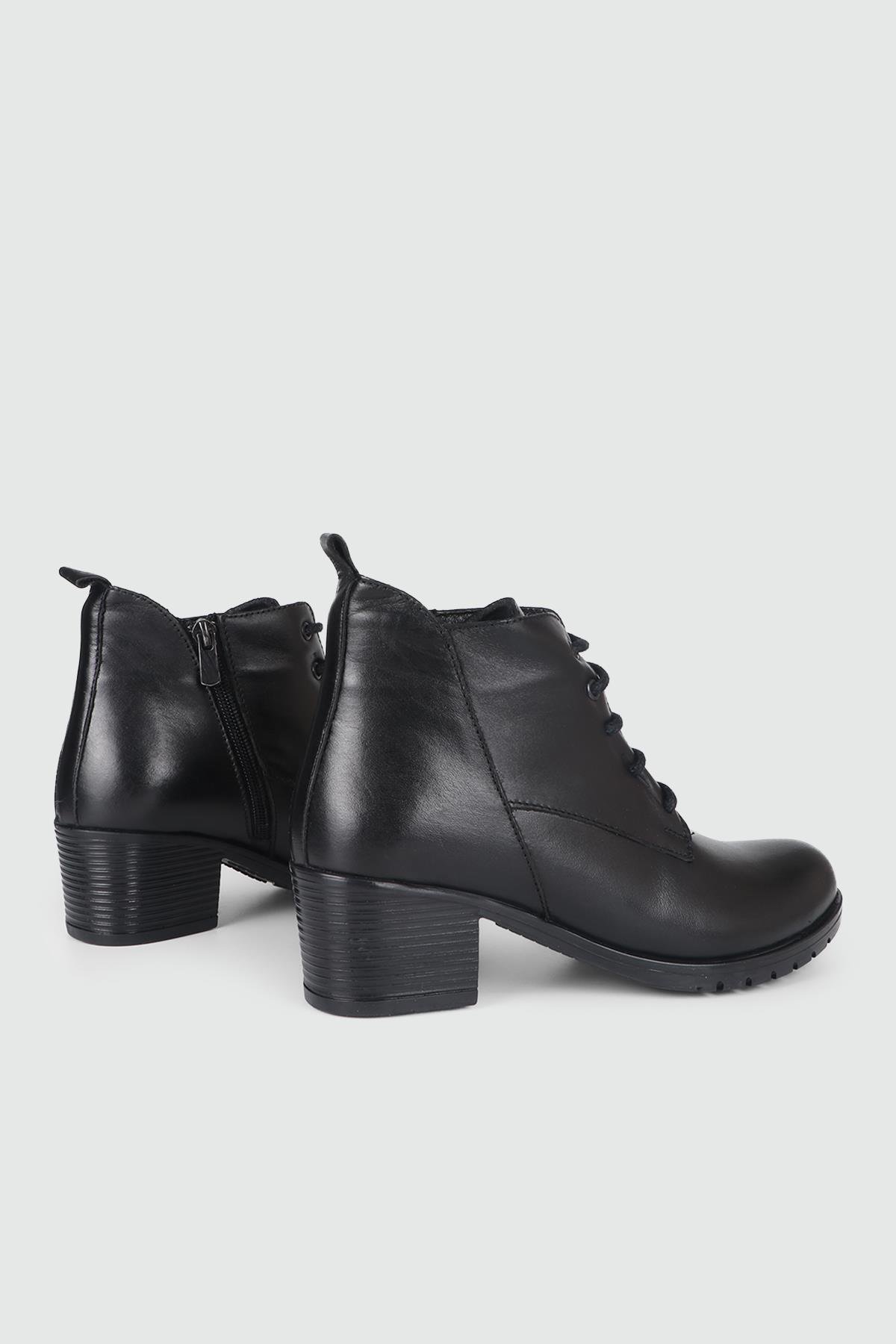 Deri Kaymaz Taban Siyah Napa Kadın Bot 234-015 Kadın Günlük Conford Bot MyBella MY BELLA 24K 234-015 Kadın 24K