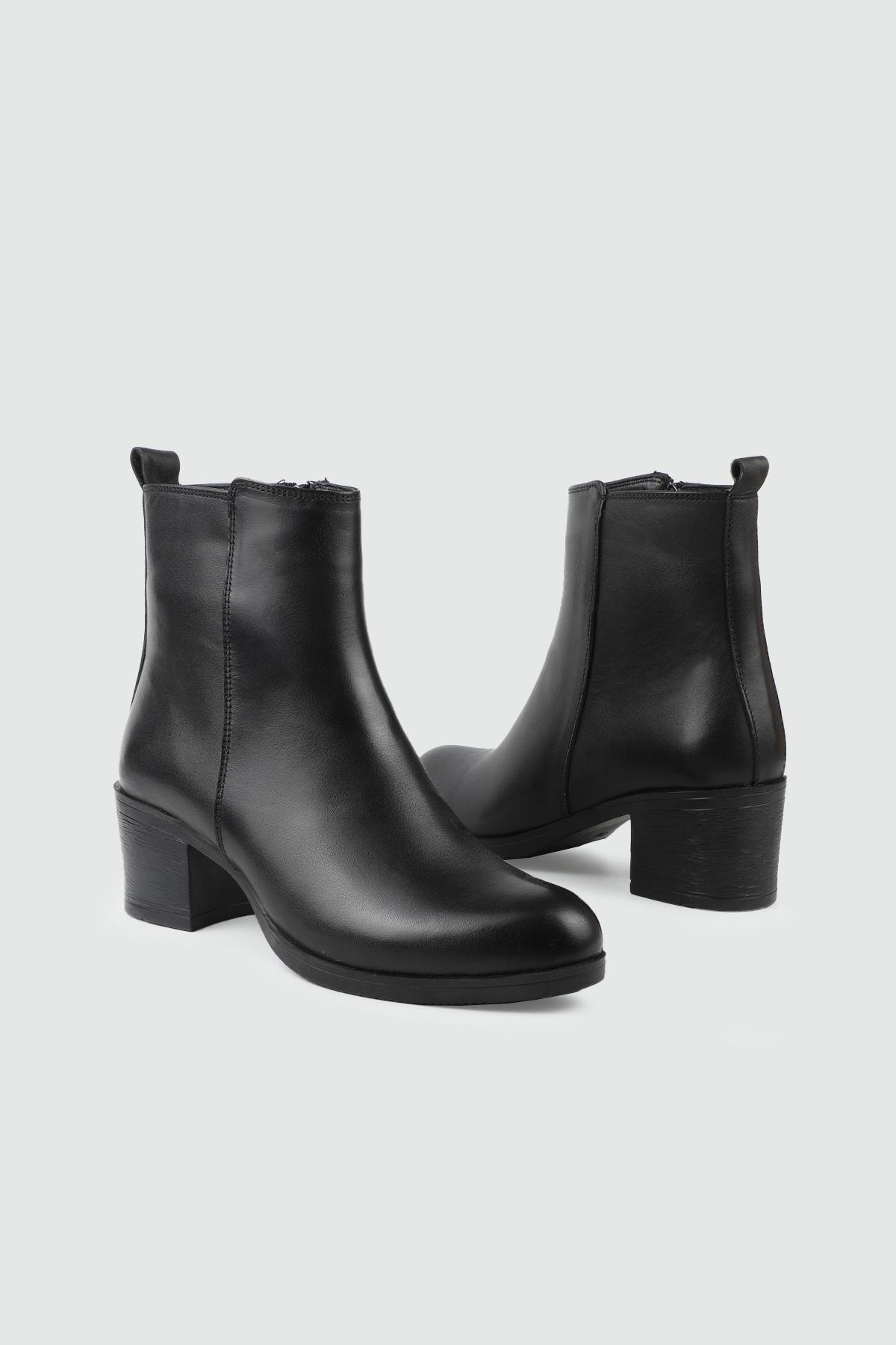 Deri Kaymaz Taban Siyah Napa Kadın Deri Kaymaz Yüksek Topuklu Bot MYBL024-11 Kadın Günlük Conford Bot MyBella MY BELLA 027-011 Kadın 25K