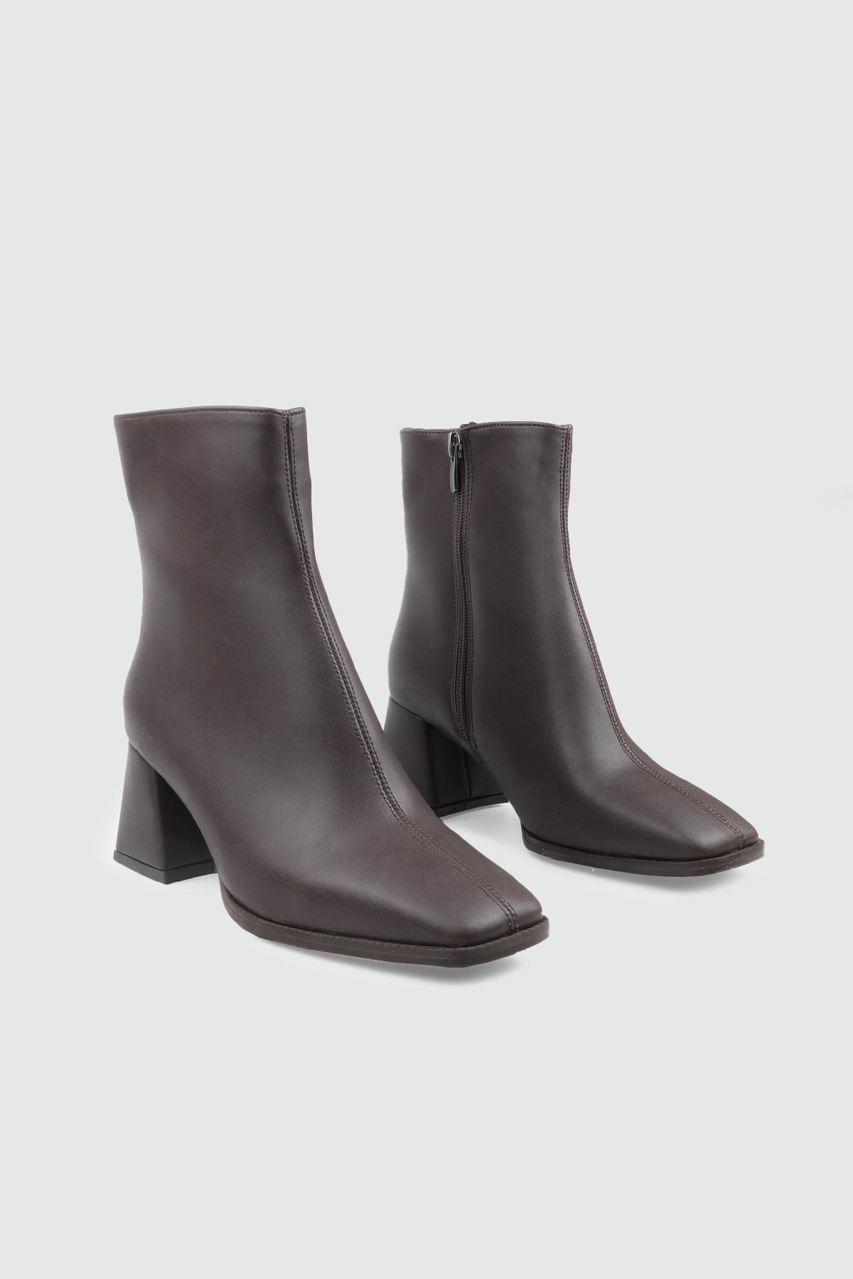 Dikişli Küt Burun Kahve Rahat Günlük Kadın Bot My Bella RSL-2550 Kadın Klasik Topuklu Bot MyBella My Bella RSL-2550 Kadın 25K