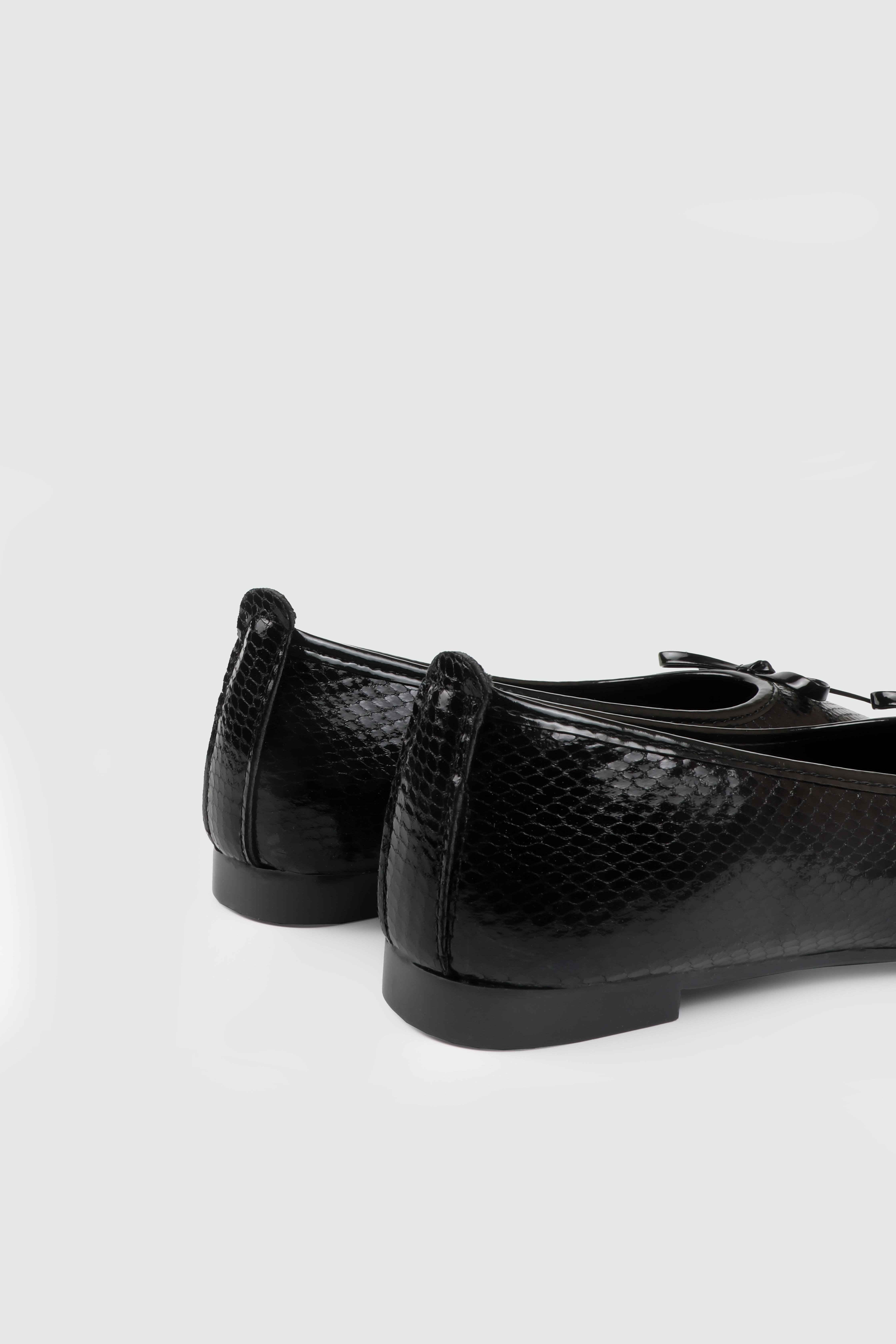 Fiyonklu Günlük Rahat Siyah Rugan Kadın Ayakkabı SDY-112 Kadın Babet MyBella My Bella SDY-112 Kadın 25Y