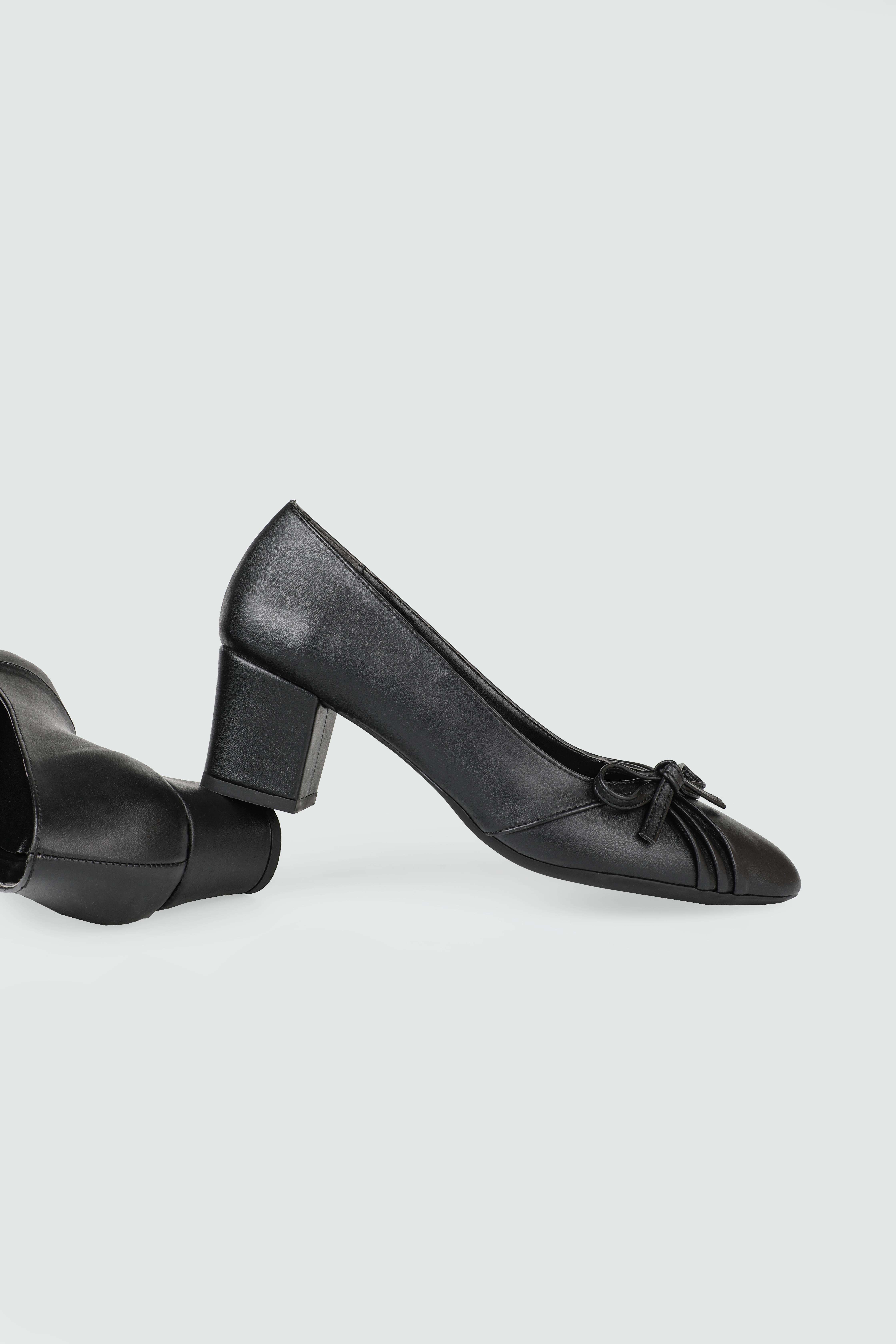 Fiyonklu Topuklu Siyah Kadın Ayakkabı SRP-128-1 Kadın Alçak Topuklu Serap MYBELLA SRP-128-1 kADIN 25Y