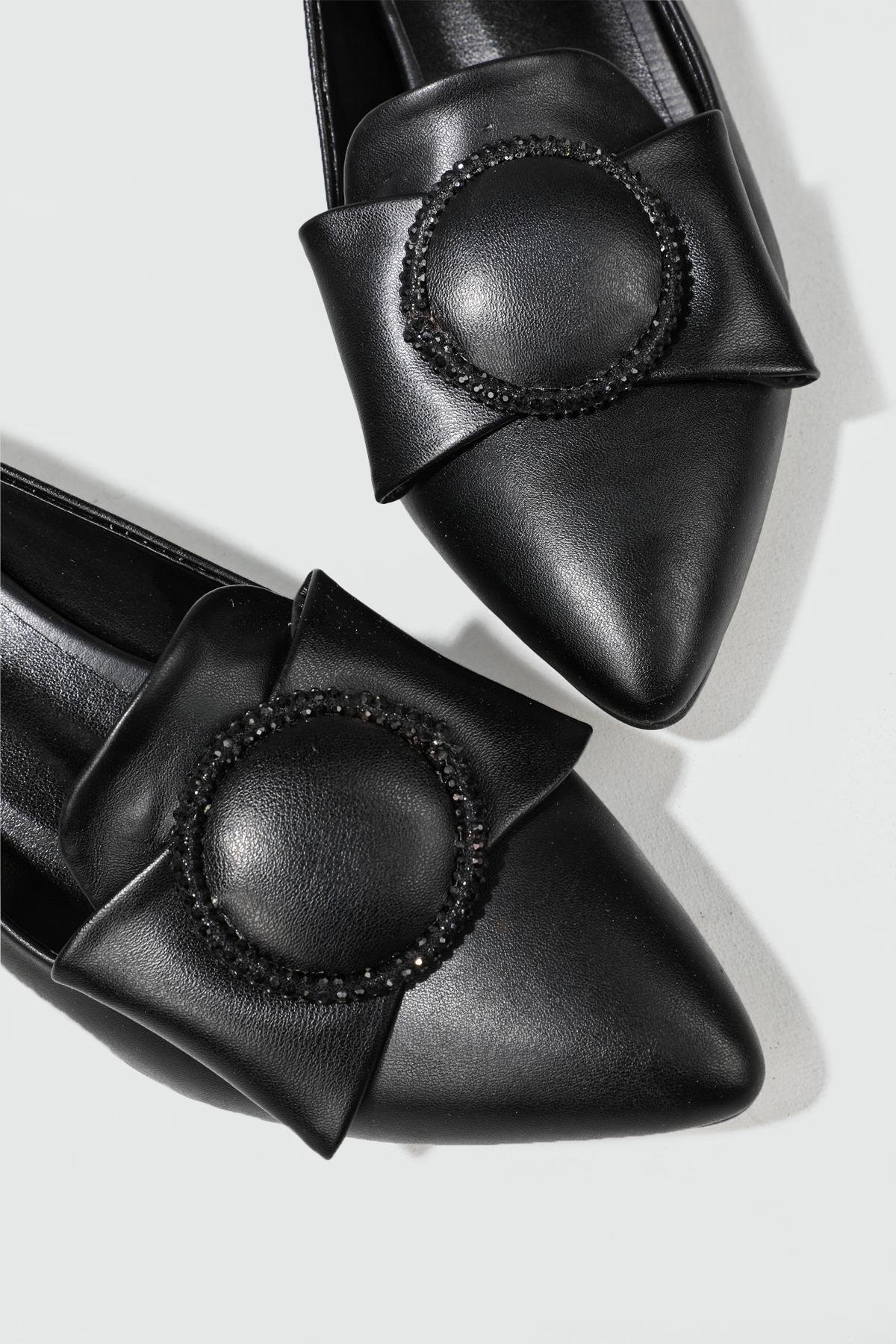 Günlük 3 cm Topuklu Puf Tokalı Siyah Kadın Ayakkabı H-03 Kadın Günlük Ayakkabı Carla Bella Carla Bella H-03 21K