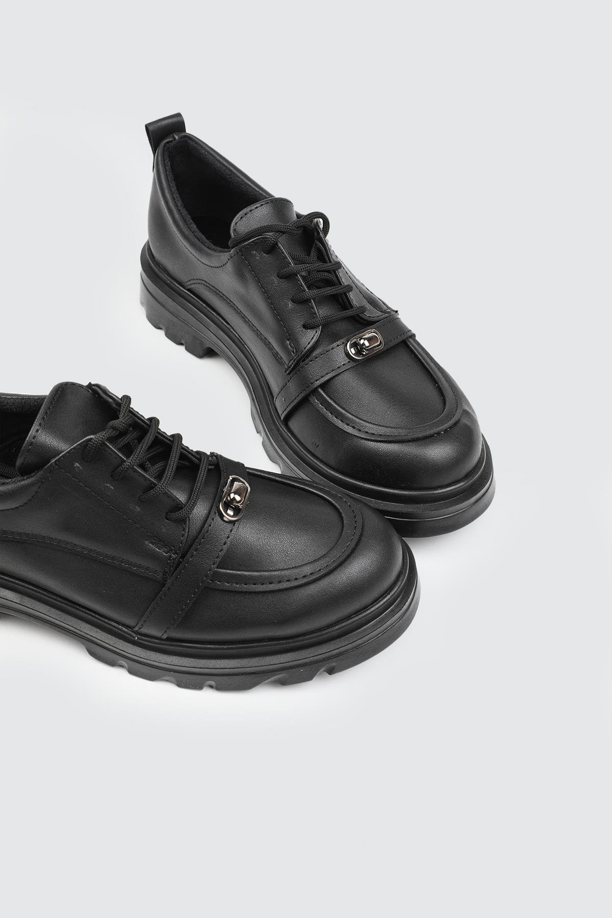 Günlük Alçak Topuklu Tokalı Siyah Kadın Sandalet 01 Kadın Düz Sandalet MyBella My Bella DRS-180 Kadın 25K