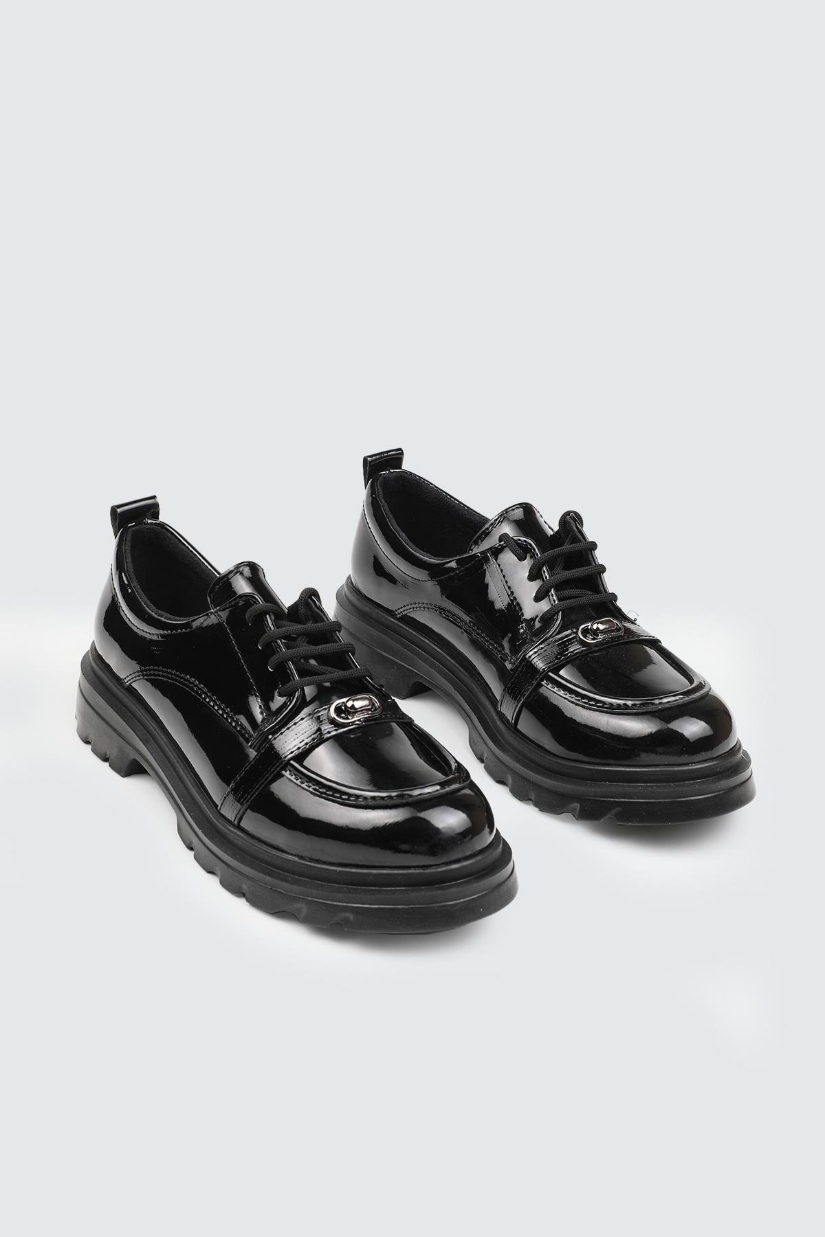 Günlük Alçak Topuklu Tokalı Siyah Rugan Kadın Sandalet 01 Kadın Düz Sandalet MyBella My Bella DRS-180 Kadın 25K