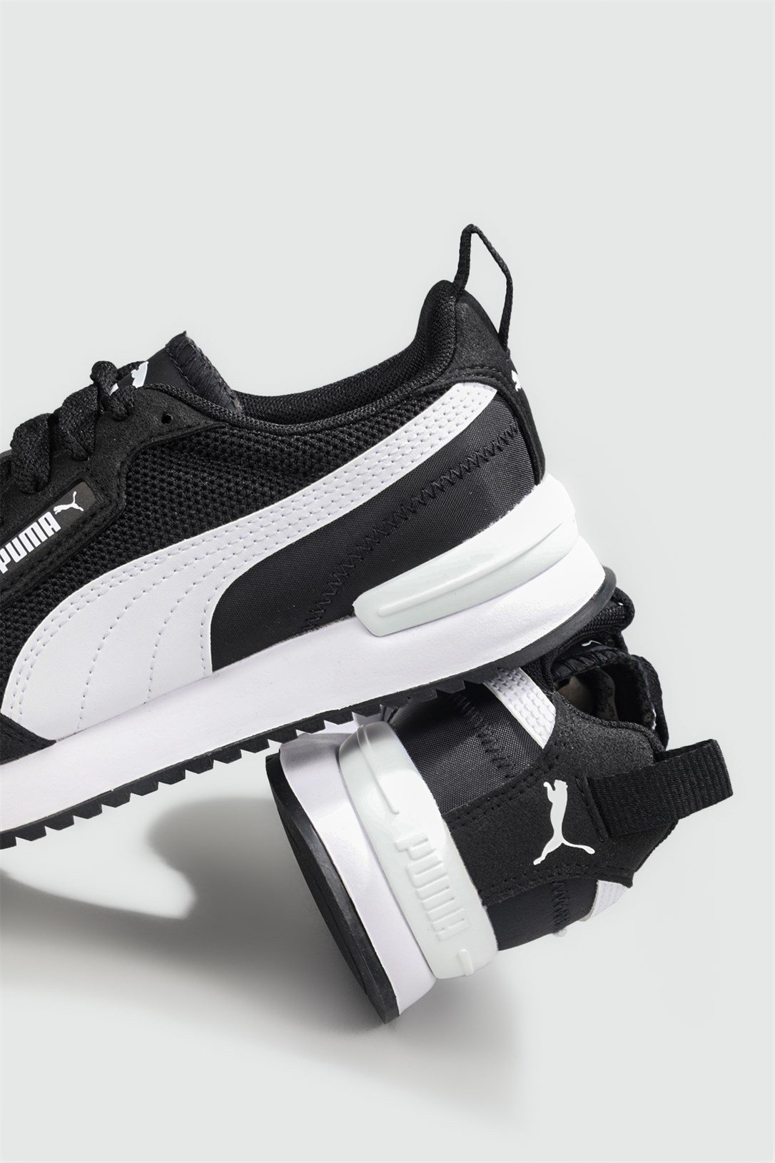 Günlük Koşu Yürüyüş Siyah Beyaz Unisex Spor Ayakkabı 373117-01R78 Unisex Koşu / Yürüyüş Puma PUMA 373117-01 R78 UNISEX SPOR
