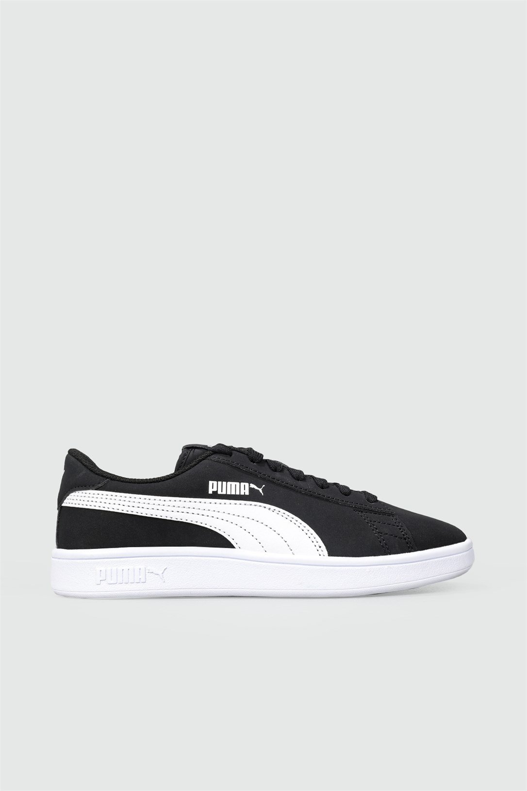 Günlük Koşu Yürüyüş Siyah Beyaz Unisex Spor Ayakkabı 365182-34 Unisex Koşu / Yürüyüş Puma PUMA 365182-34 SMASH 22K