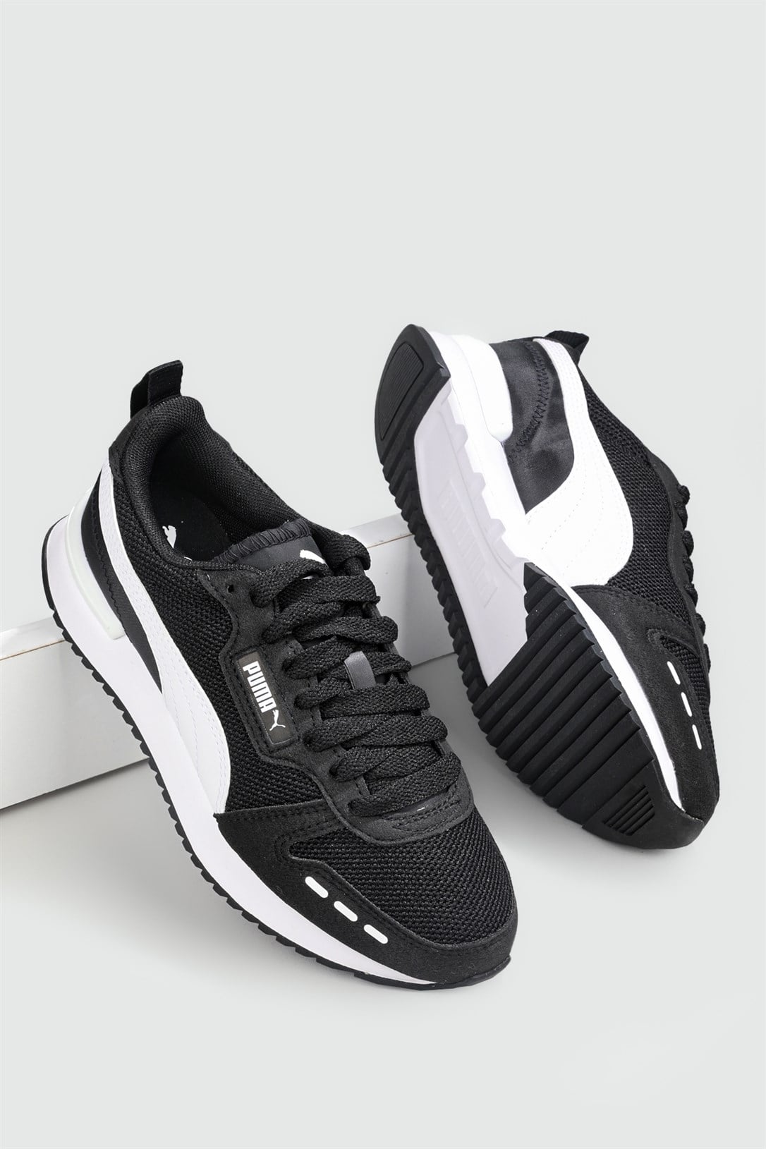 Günlük Koşu Yürüyüş Siyah Beyaz Unisex Spor Ayakkabı 373117-01R78 Unisex Koşu / Yürüyüş Puma PUMA 373117-01 R78 UNISEX SPOR