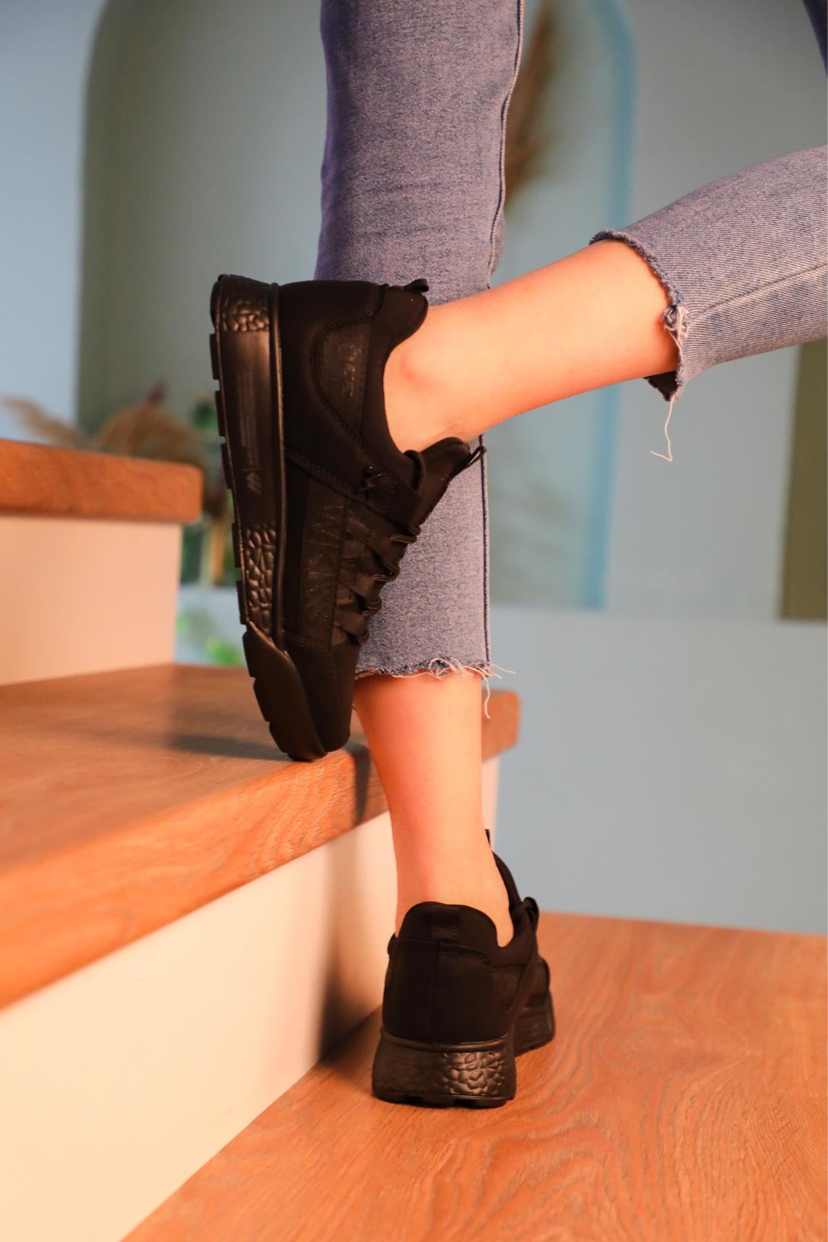 Günlük Koşu Yürüyüş Siyah Füme Nubuk Unisex Spor Ayakkabı 2300 Unisex Günlük Spor Ayakkabı Wickers WİCKERS 2300 UNİSEX CİLT