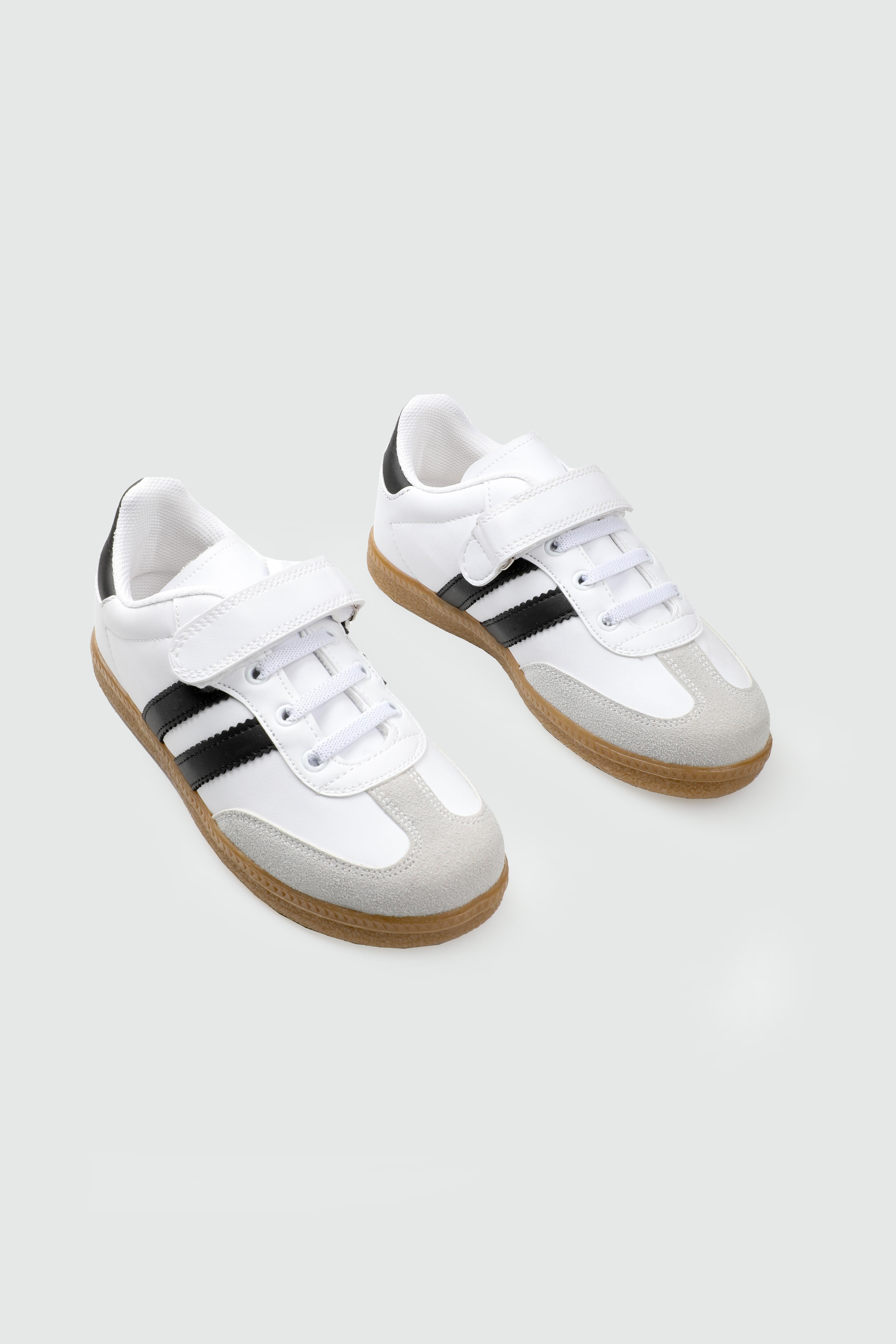 Günlük Rahat Beyaz Siyah Çocuk Spor Ayakkabı ARVENZO 225 FLT Çocuk Günlük Spor Ayakkabı Arvenzo ARVENZO 225 FLT 24K