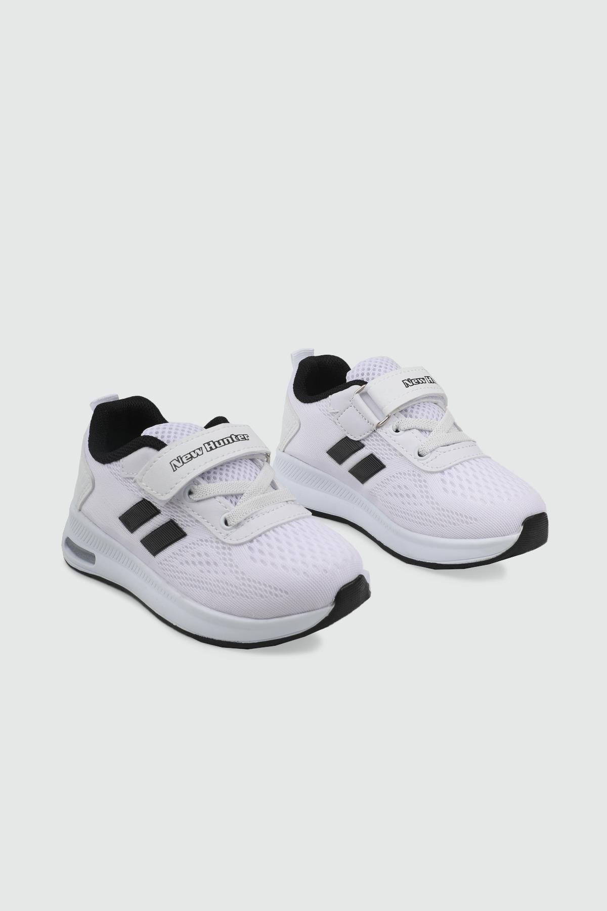 Günlük Rahat Cırtlı Bağcıklı Beyaz Siyah Çocuk Spor Ayakkabı NEW HUNTER 244 Çocuk Günlük Spor Ayakkabı NEW HUNTER 244 New Hunter 244 FİLET 25Y