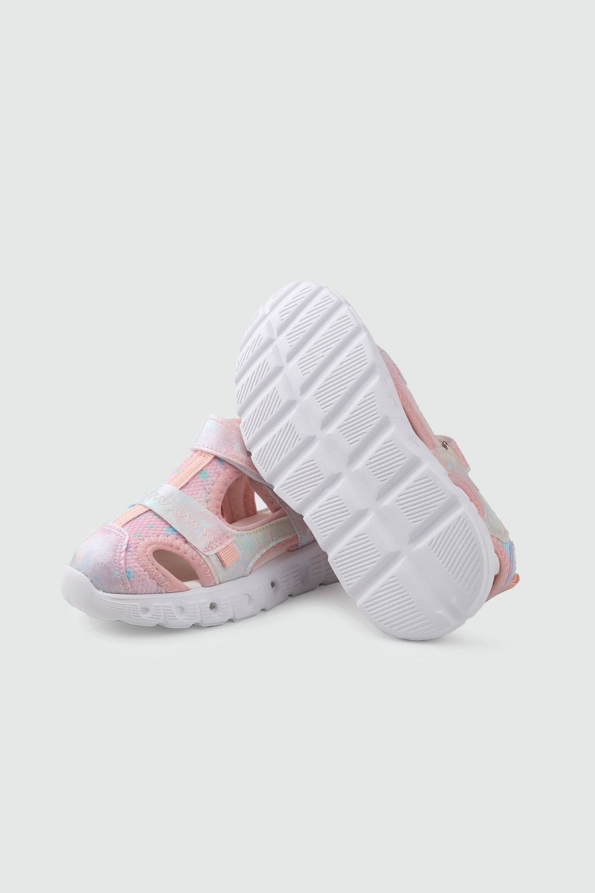 Günlük Rahat Cırtlı Gökkuşağı Işıklı Sandalet Şirin Bebe 05 Patik Çocuk Sandalet Şirin Bebe Şirin Bebe 05 Patik 26Y