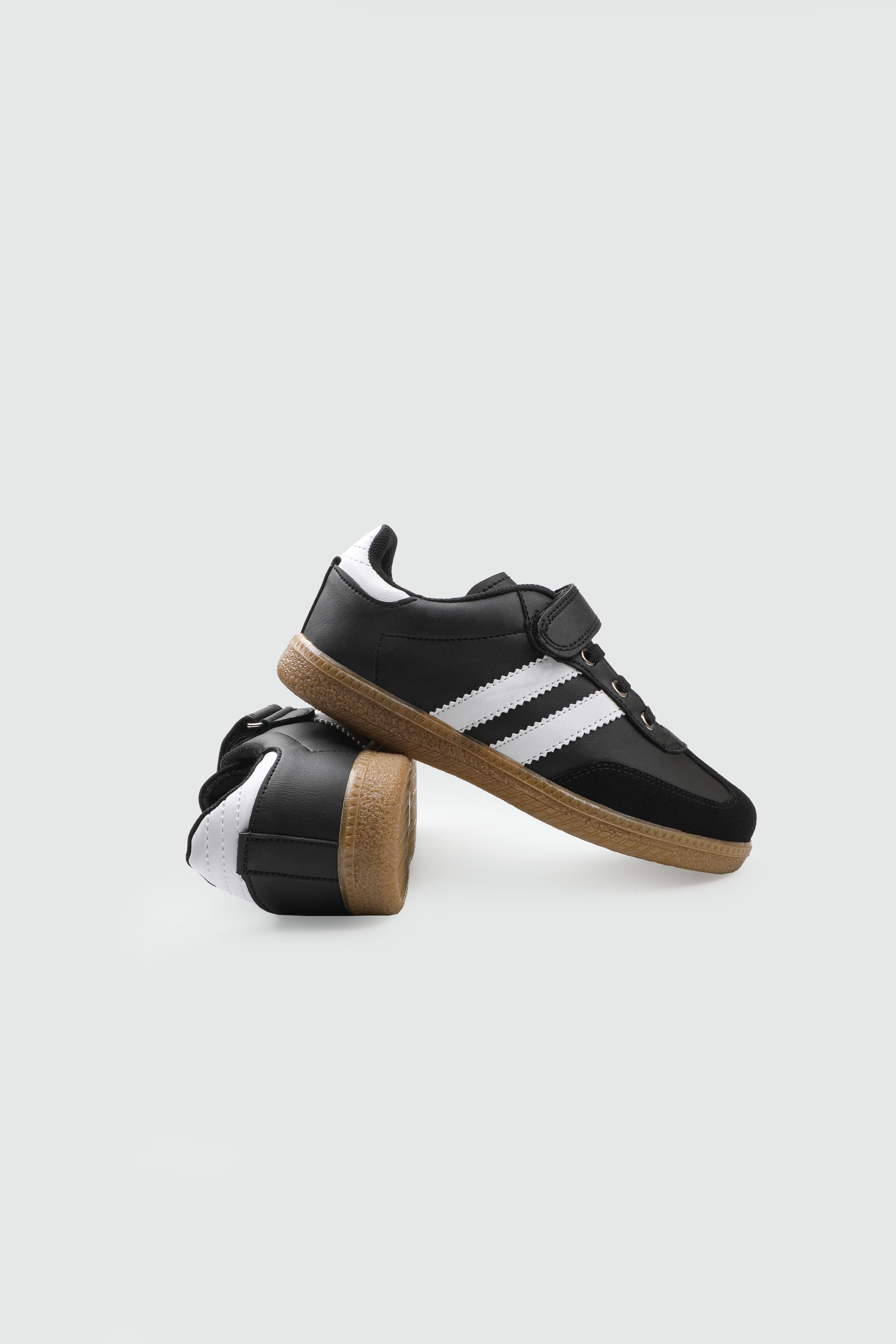 Günlük Rahat Siyah Beyaz Çocuk Spor Ayakkabı ARVENZO 225 FLT Çocuk Günlük Spor Ayakkabı Arvenzo ARVENZO 225 FLT 24K