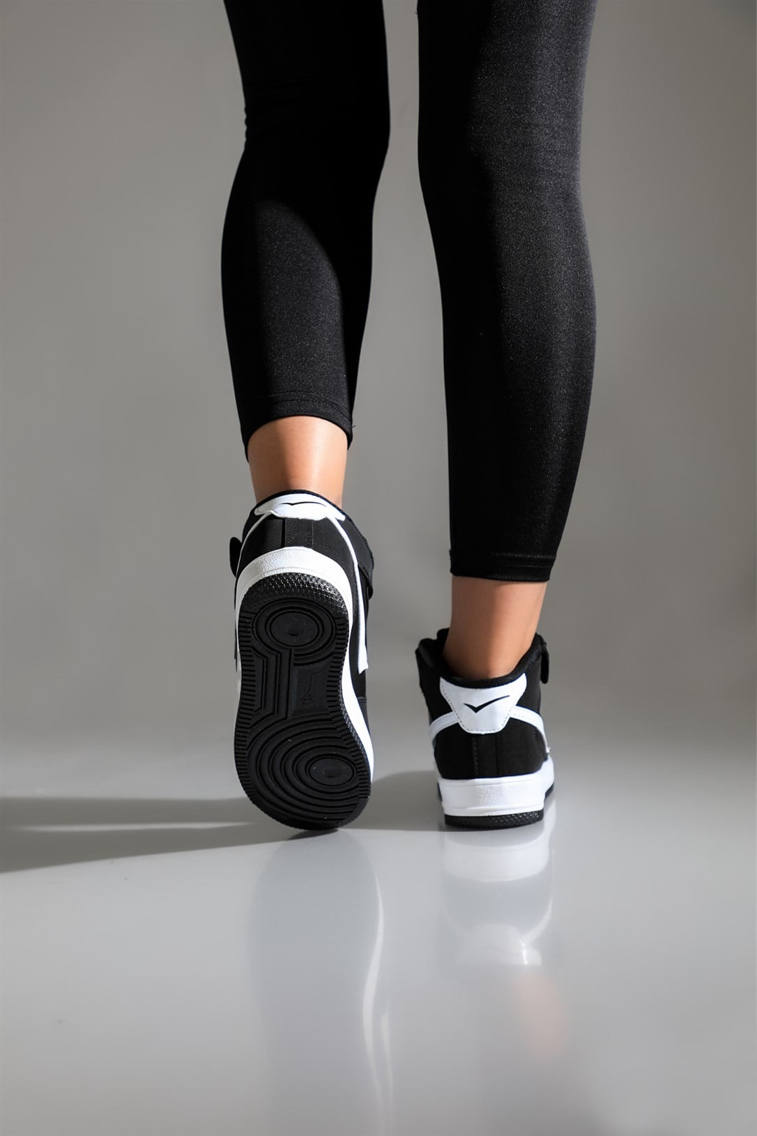 Günlük Siyah Beyaz Unisex Spor Ayakkabı 2185 Unisex Basketbol Lambırlent LAMBIRLENT 2185 UNİSEX BASKET