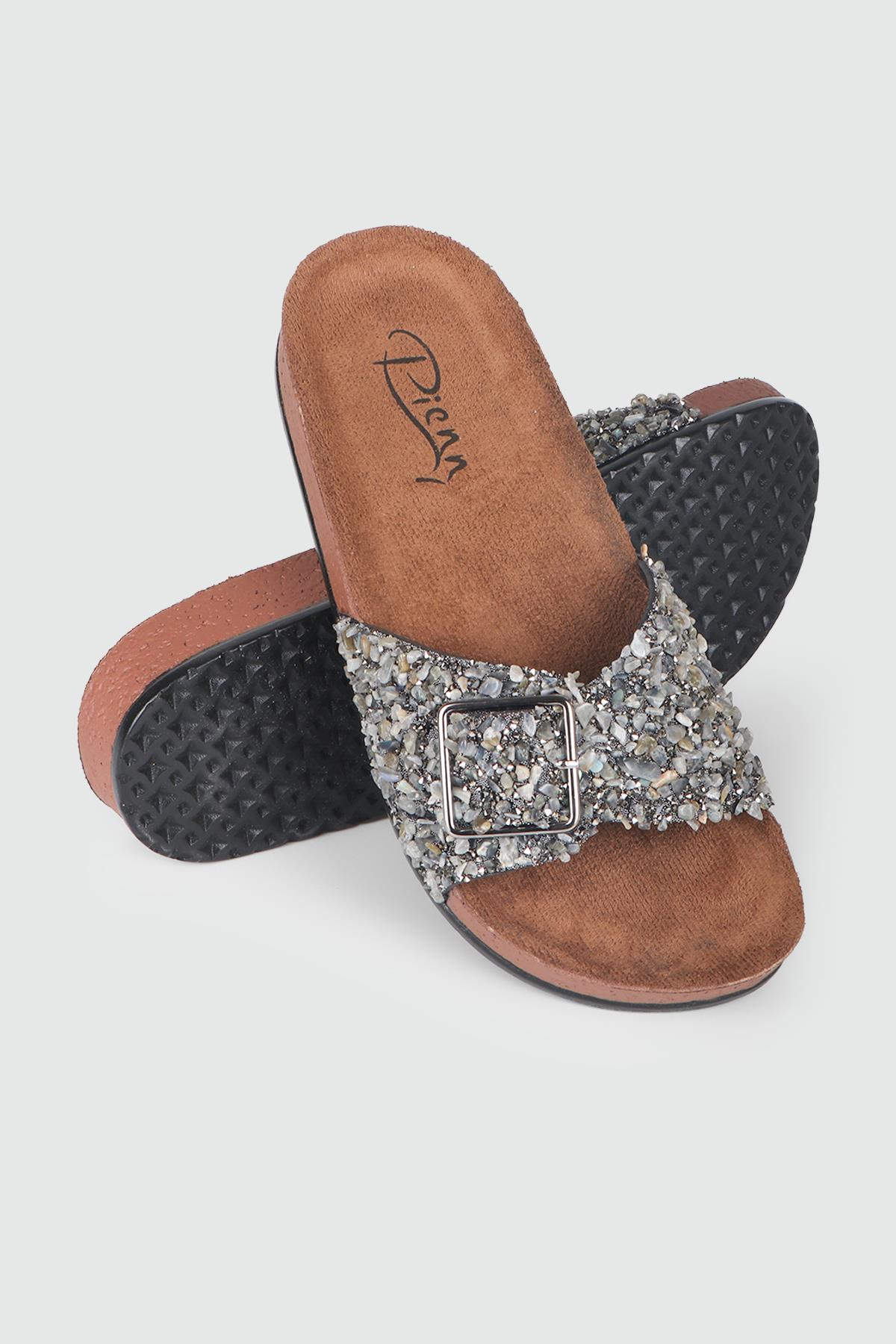 Günlük Taşlı Füme Kadın Terlik 20050 Kadın Günlük Terlik Pienn PİENN 20050 ZEN TERLİK