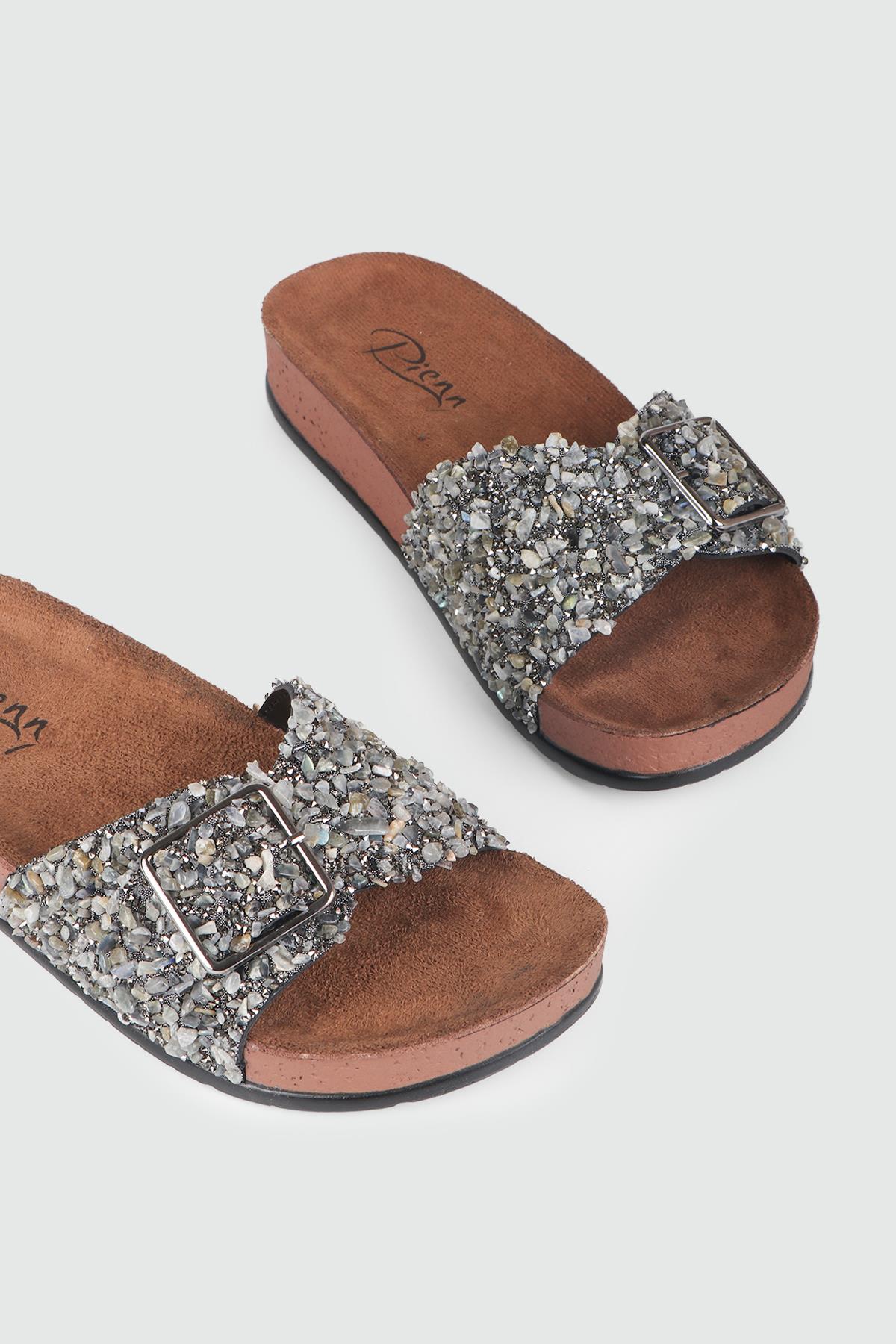 Günlük Taşlı Füme Kadın Terlik 20050 Kadın Günlük Terlik Pienn PİENN 20050 ZEN TERLİK