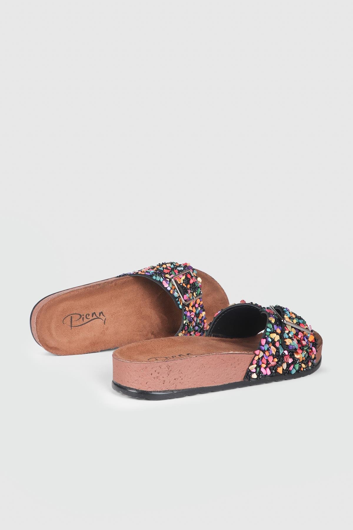 Günlük Taşlı Siyah Kadın Terlik 20050 Kadın Günlük Terlik Pienn PİENN 20050 ZEN TERLİK