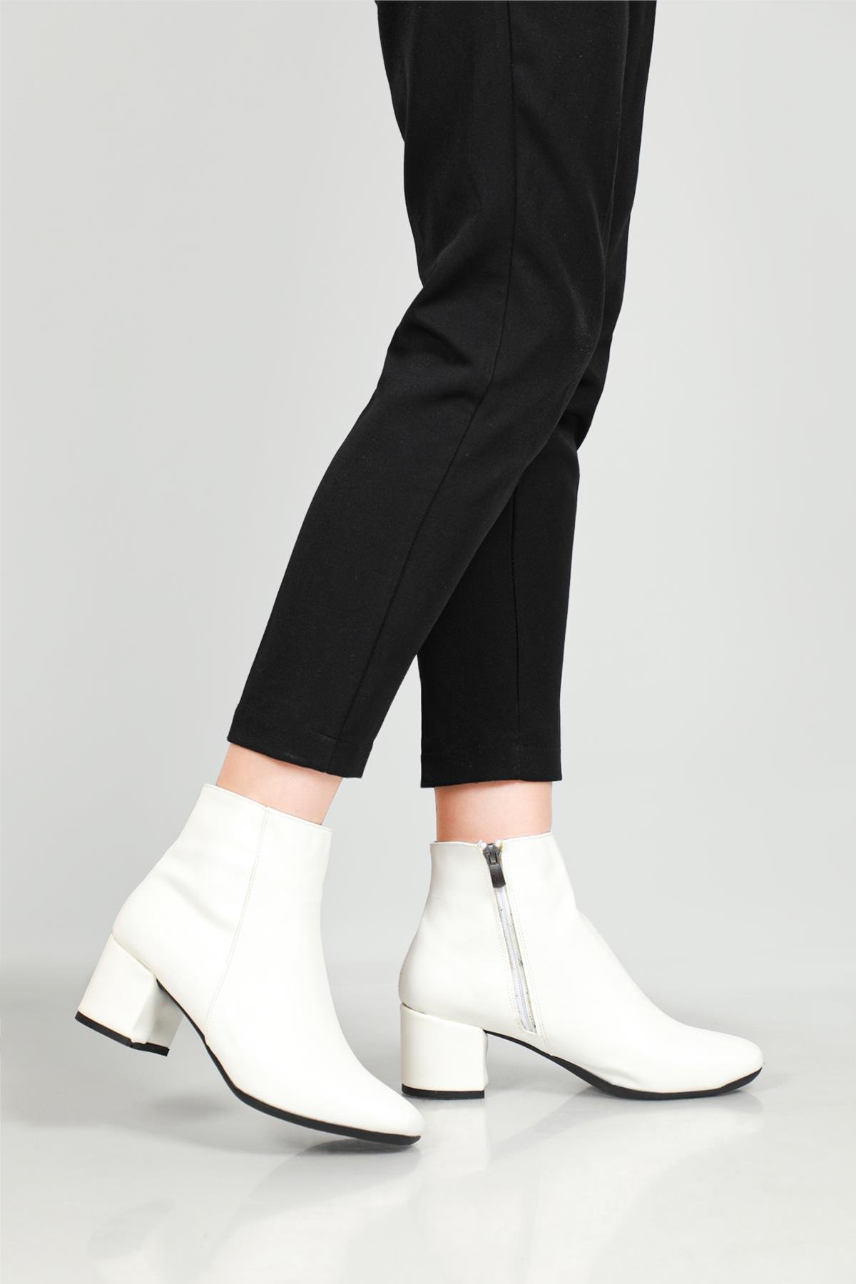 Günlük Topuklu Beyaz Kadın Bot V-0064 Kadın Günlük Conford Bot Carla Bella VİENTO V-0064 BOT