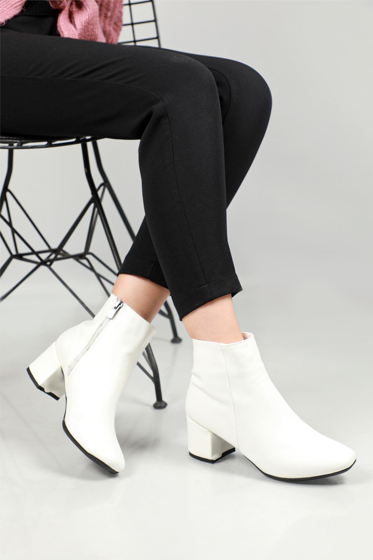 Günlük Topuklu Beyaz Kadın Bot V-0064 Kadın Günlük Conford Bot Carla Bella VİENTO V-0064 BOT