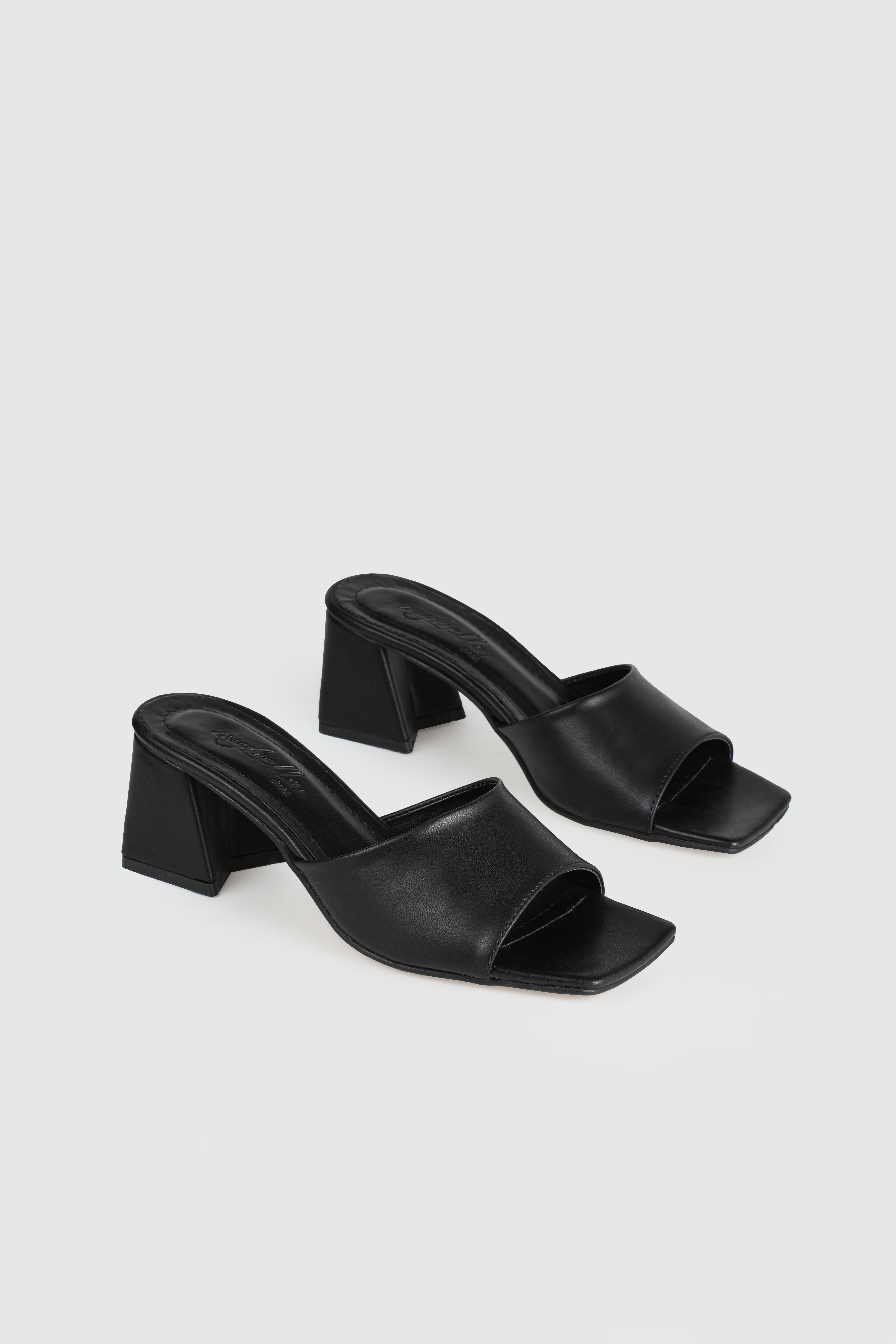 Günlük Topuklu Siyah Kadın Terlik STY-611 Kadın Günlük Terlik STEYMİ My Bella STY-611 Kadın 25Y