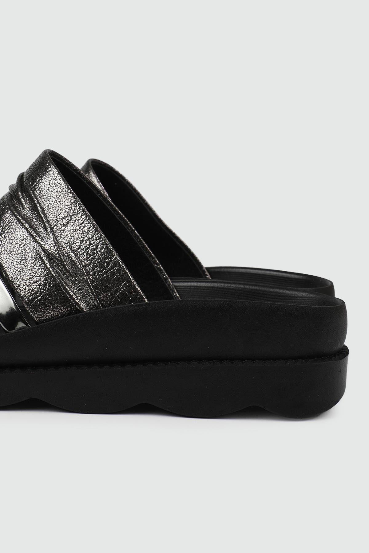 Günlük Üç Bant Platin Çatlak Kadın Terlik 1744 Kadın Günlük Terlik Voga VOGA 25Y 1744  Kadın TER