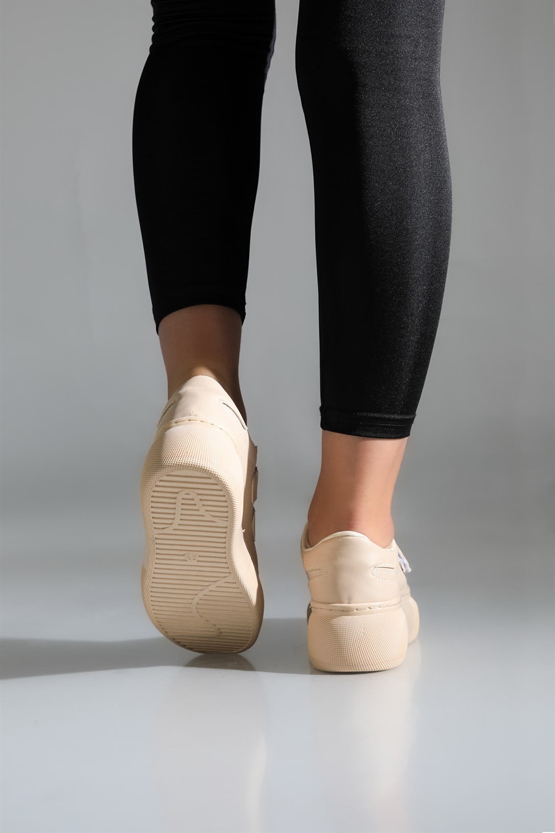 Hafif Kalın Tabanlı Rahat Günlük Casual Yürüyüş Nut Kadın Spor Ayakkabı HELEN Kadın Sneaker Beınsteps Beinsteps Ş-20 Helen 22K