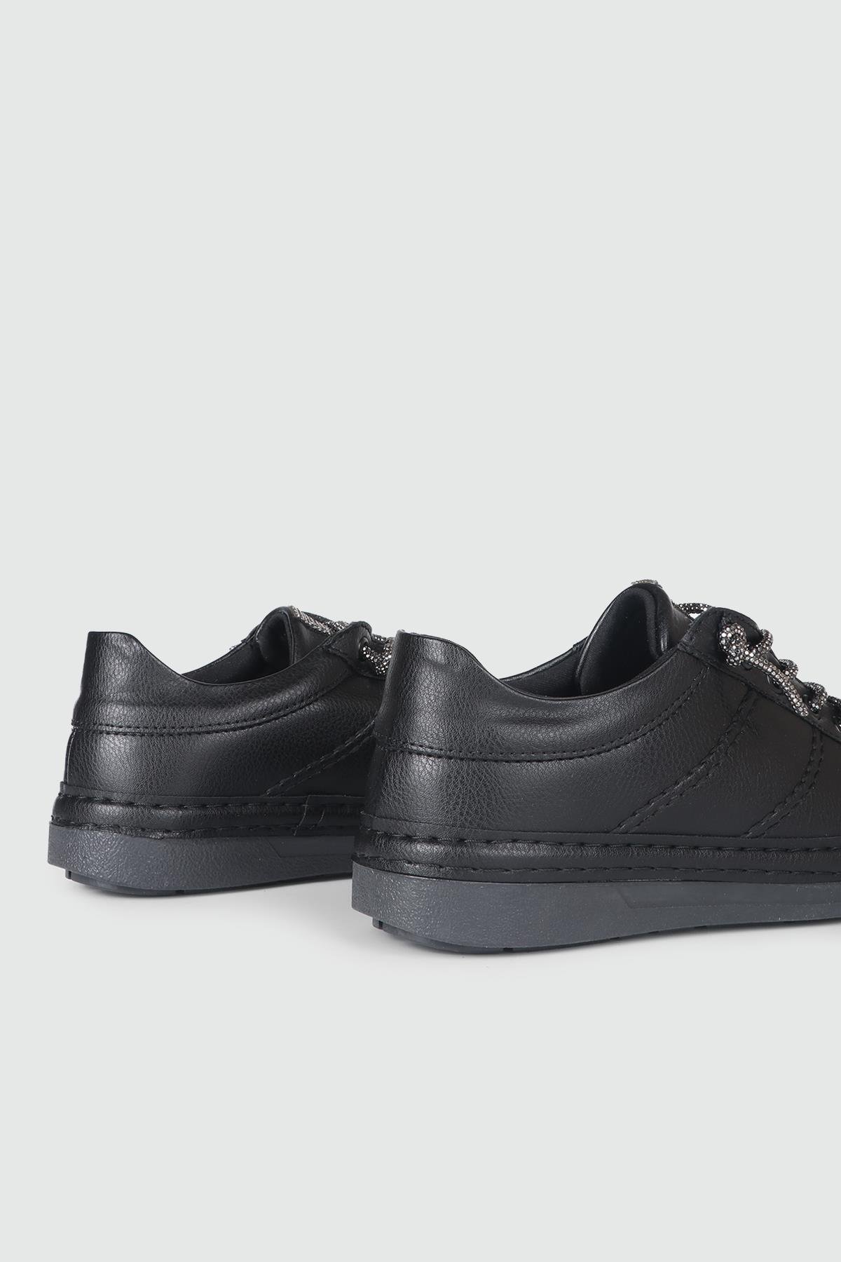 Hakiki Deri Günlük Siyah Kadın Ayakkabı BH-3210 Kadın Günlük Ayakkabı MyBella My Bella BH-3210 KADIN 24K