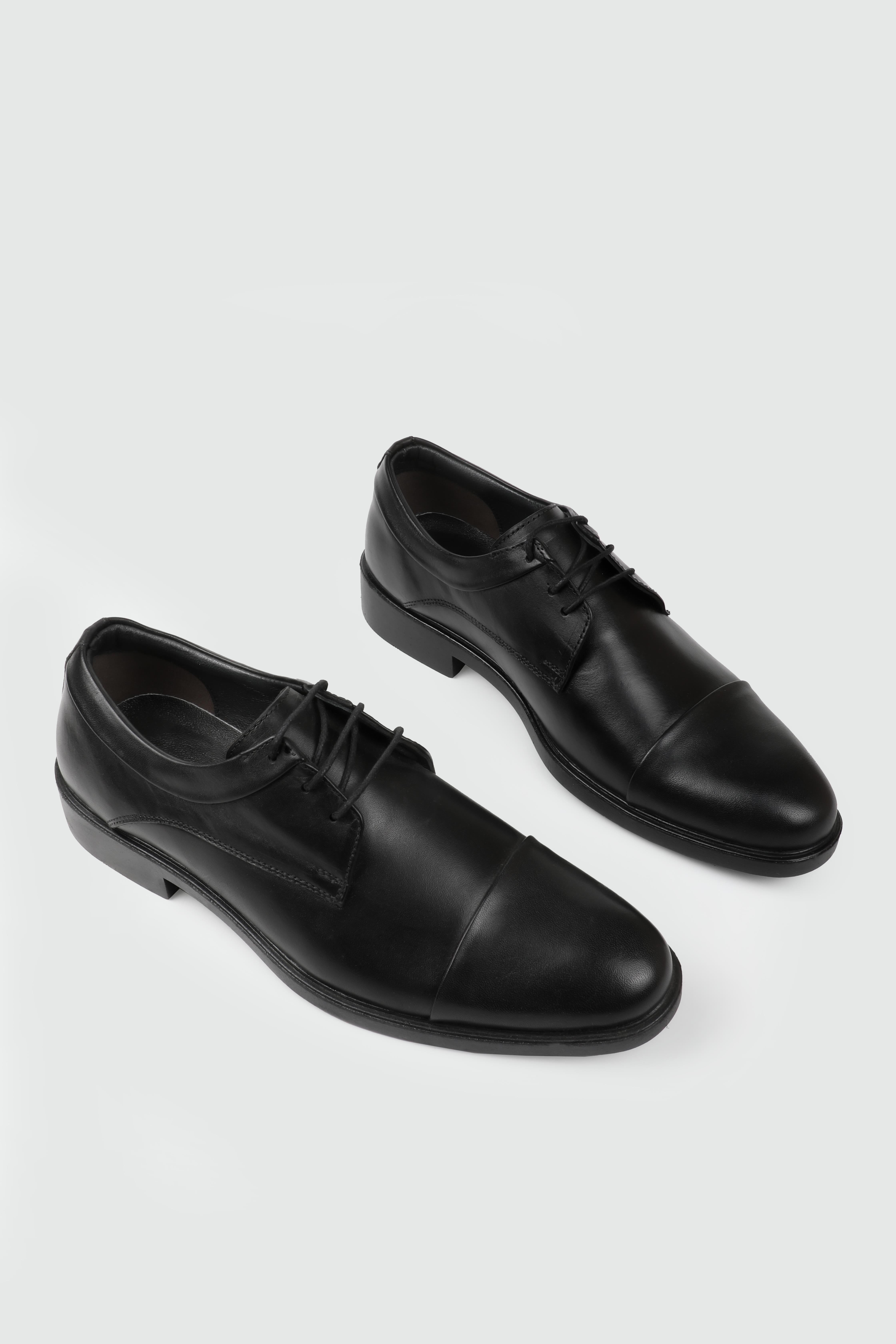 Hakiki Deri Kaymaz Taban Bağcık Detaylı Siyah Antik Erkek Ayakkabı WOW PLUS 1441-02 Kategorisiz Wow Plus AYHAN 1441-02 MER BAĞLI AYAK