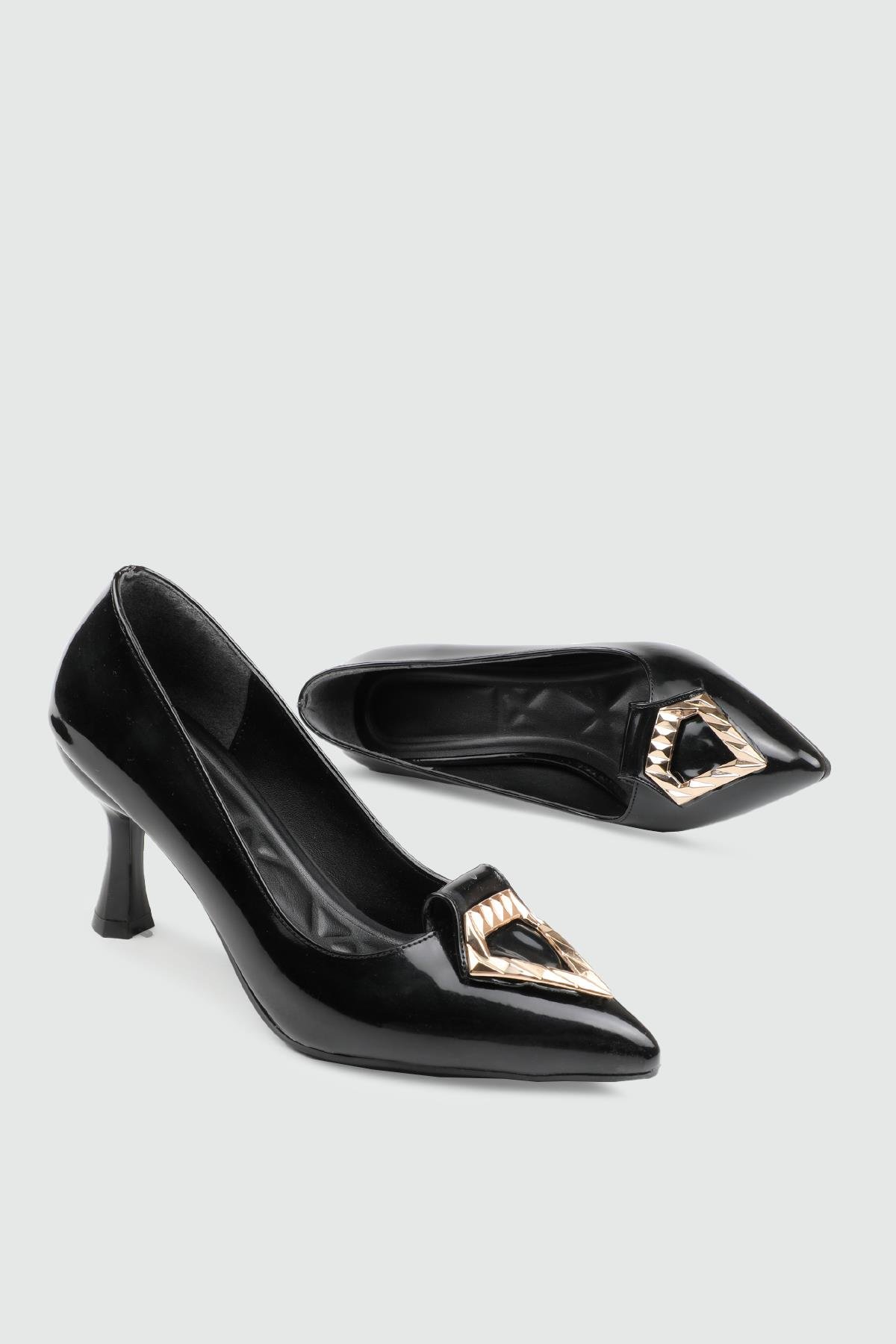 Hasır Örgülü Püsküllü Siyah Rugan Kadın Ayakkabı MÇ-215 Kadın Günlük Ayakkabı Carla Bella My Bella MHÇ-044 Kadın 25K