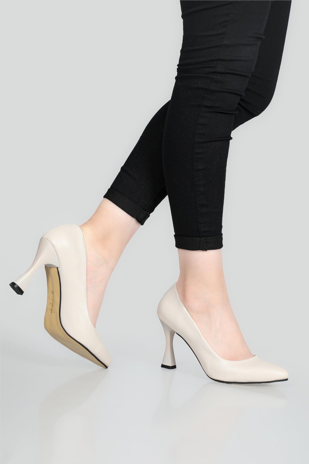 Kadeh Topuklu Sivri Burun Ten Kadın Ayakkabı N-2800 Kadın Yüksek Topuklu Carla Bella CARLA BELLA N-2800 Stiletto