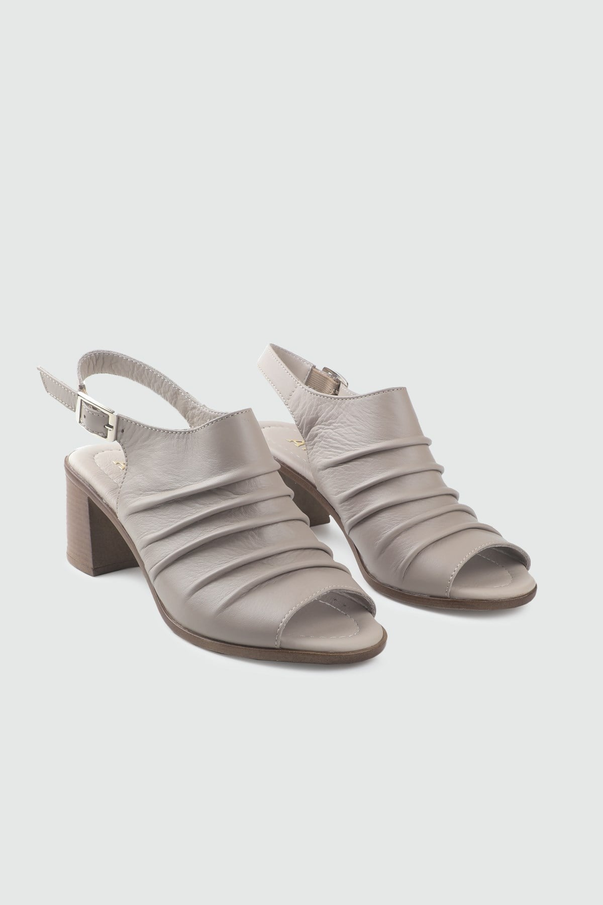 Kadın Arkası ve Önü Açık Kemer Detaylı Sandalet Silver Kadın Sandalet MY BELLA BLS-060 Kadın Topuklu Sandalet MY BELLA MY BELLA BLS-060 Kadın 26Y