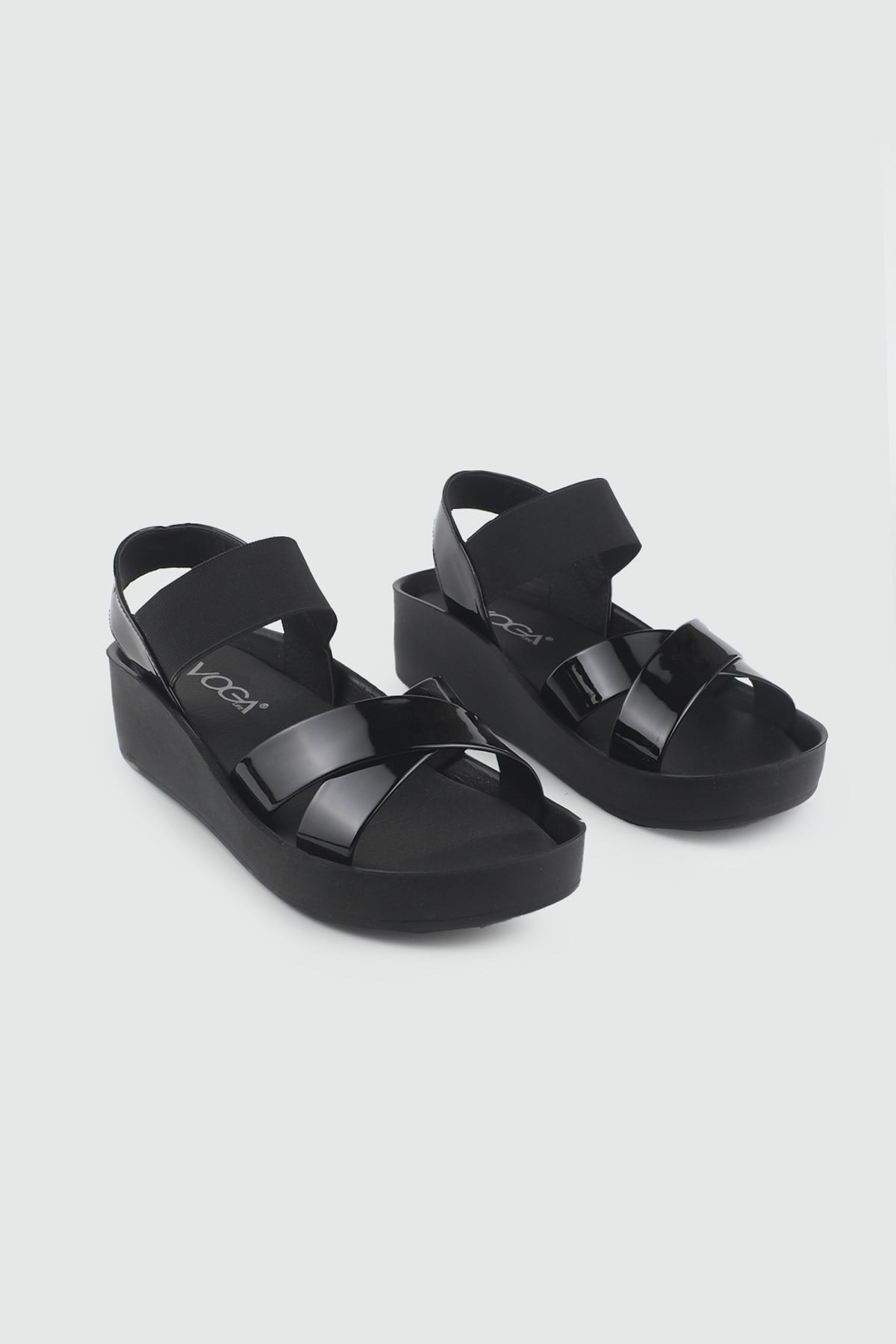 Kadın Sandalet Siyah Rugan Kadın Sandalet VOGA 1400-68 Kadın Düz Sandalet Voga VOGA 26Y 1400-68 ZEN TERLİK