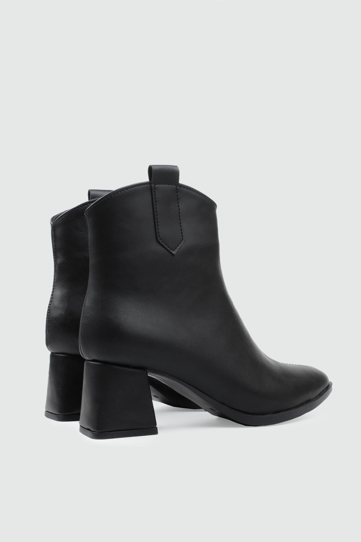 Kare Buru Fermuarlı Siyah Kadın Bot TU-201 Kadın Klasik Bot MyBella MY BELLA TU-202 KADIN 25K